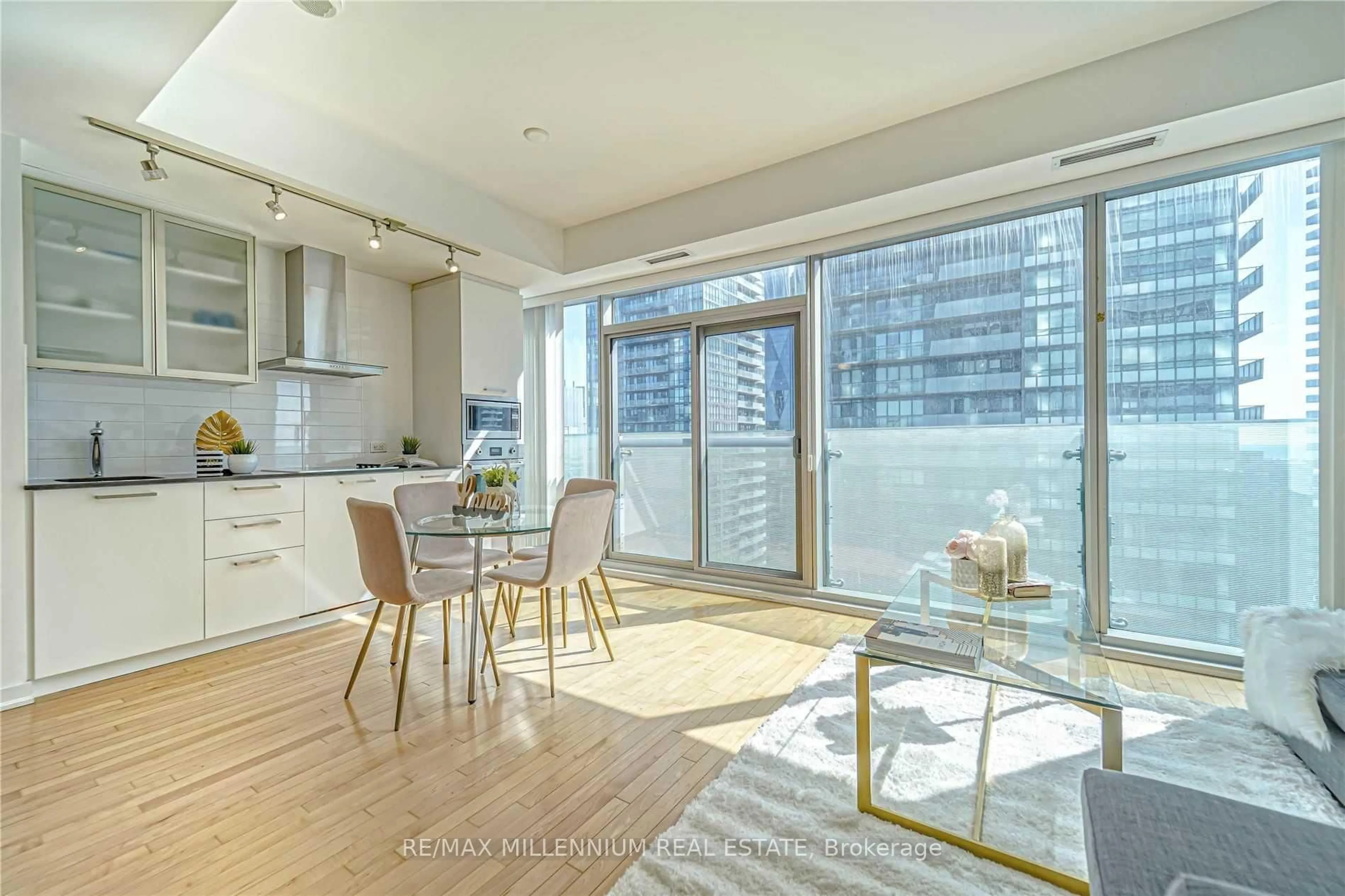 Open concept kitchen, unknown for 14 York St #3612, Toronto Ontario M5J 2Z2