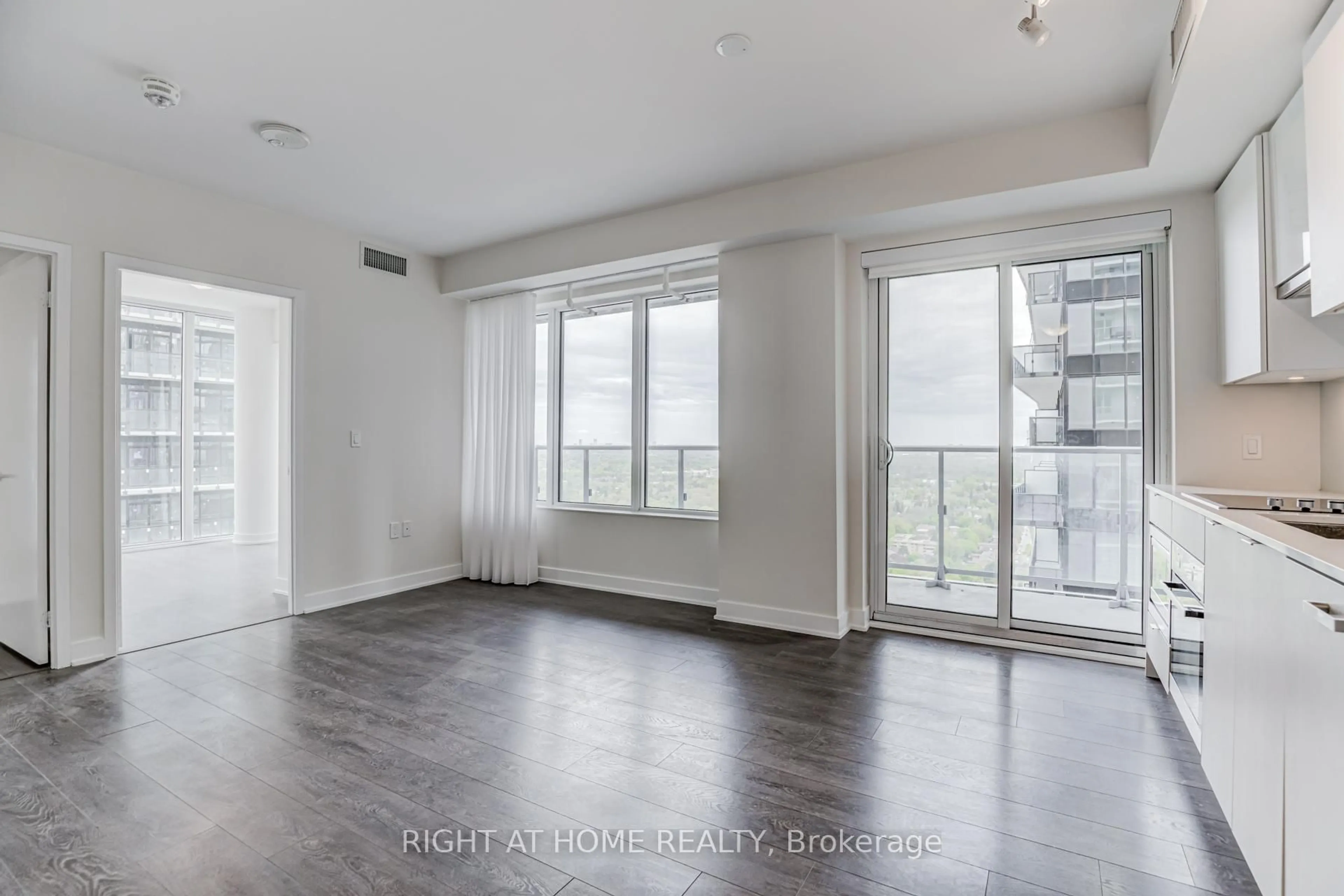 A pic of a room for 99 Broadway Ave #3103, Toronto Ontario M4P 0E3