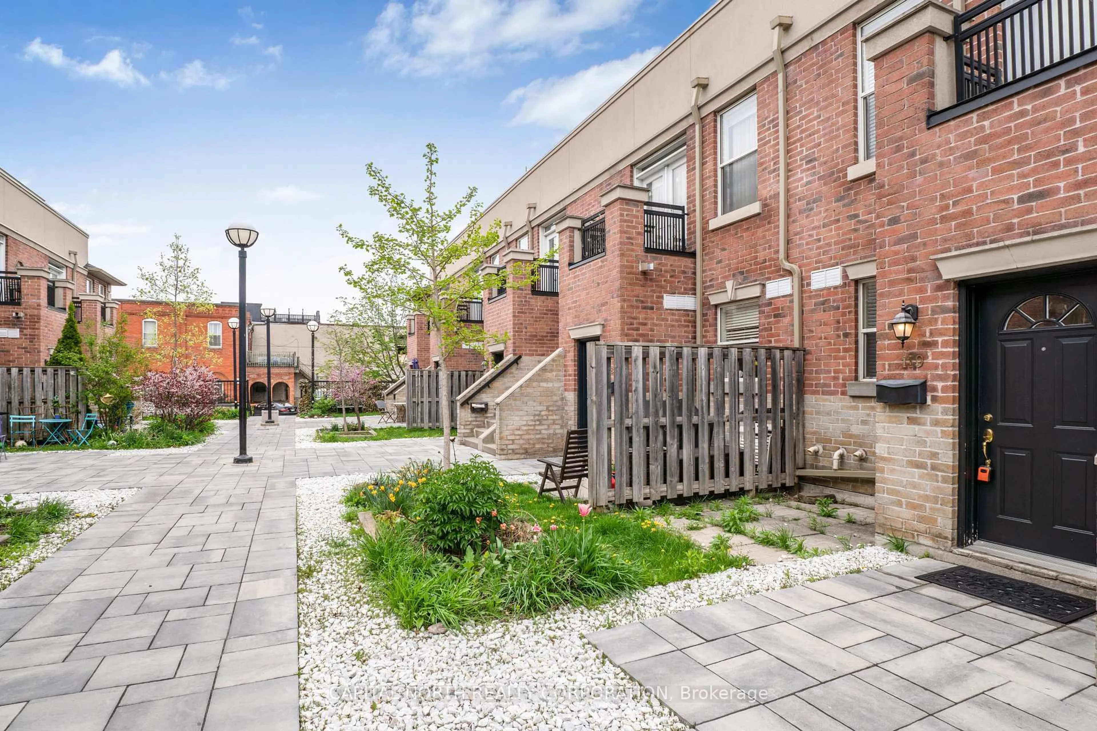 Patio, street for 51 Halton St #119, Toronto Ontario M6J 1R5