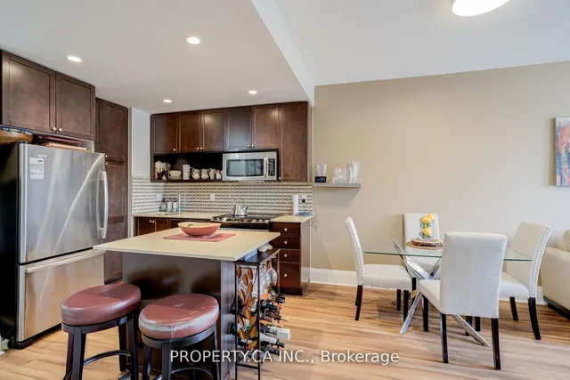 Additional property image - 100 Harrison Gdns Unit 205