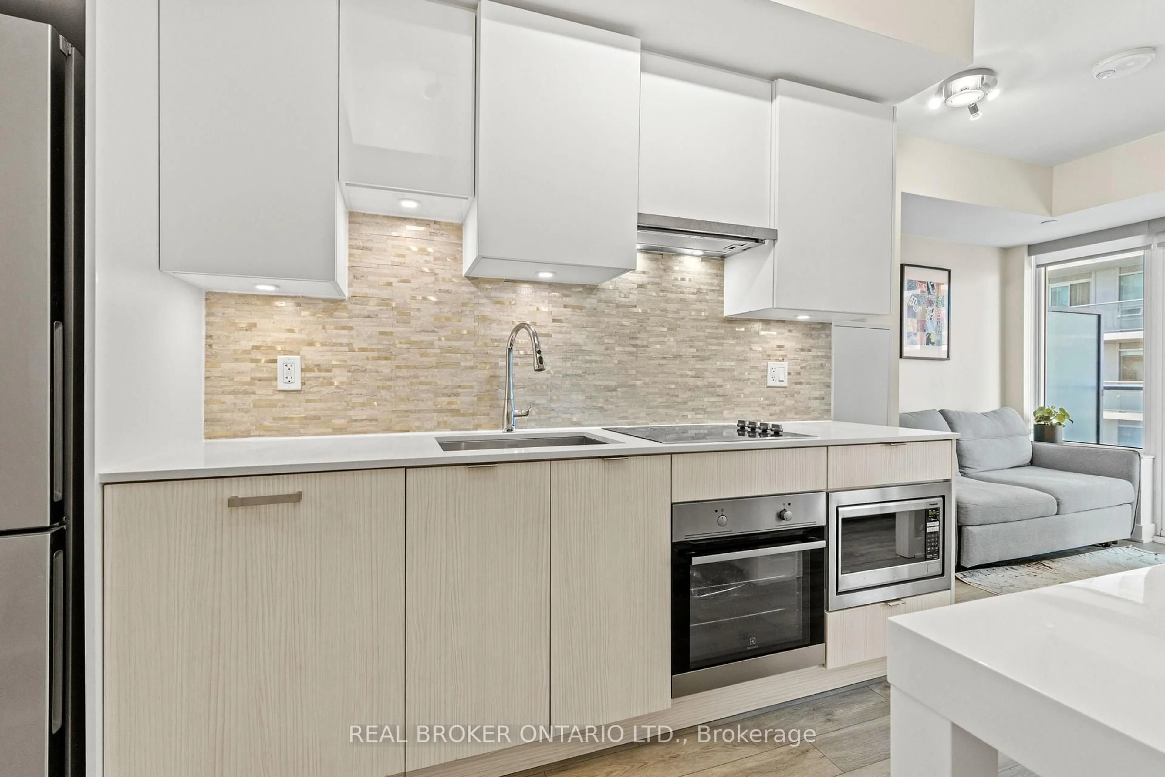 Contemporary kitchen, ceramic/tile floor for 99 Broadway Ave #2108, Toronto Ontario M4P 0E3