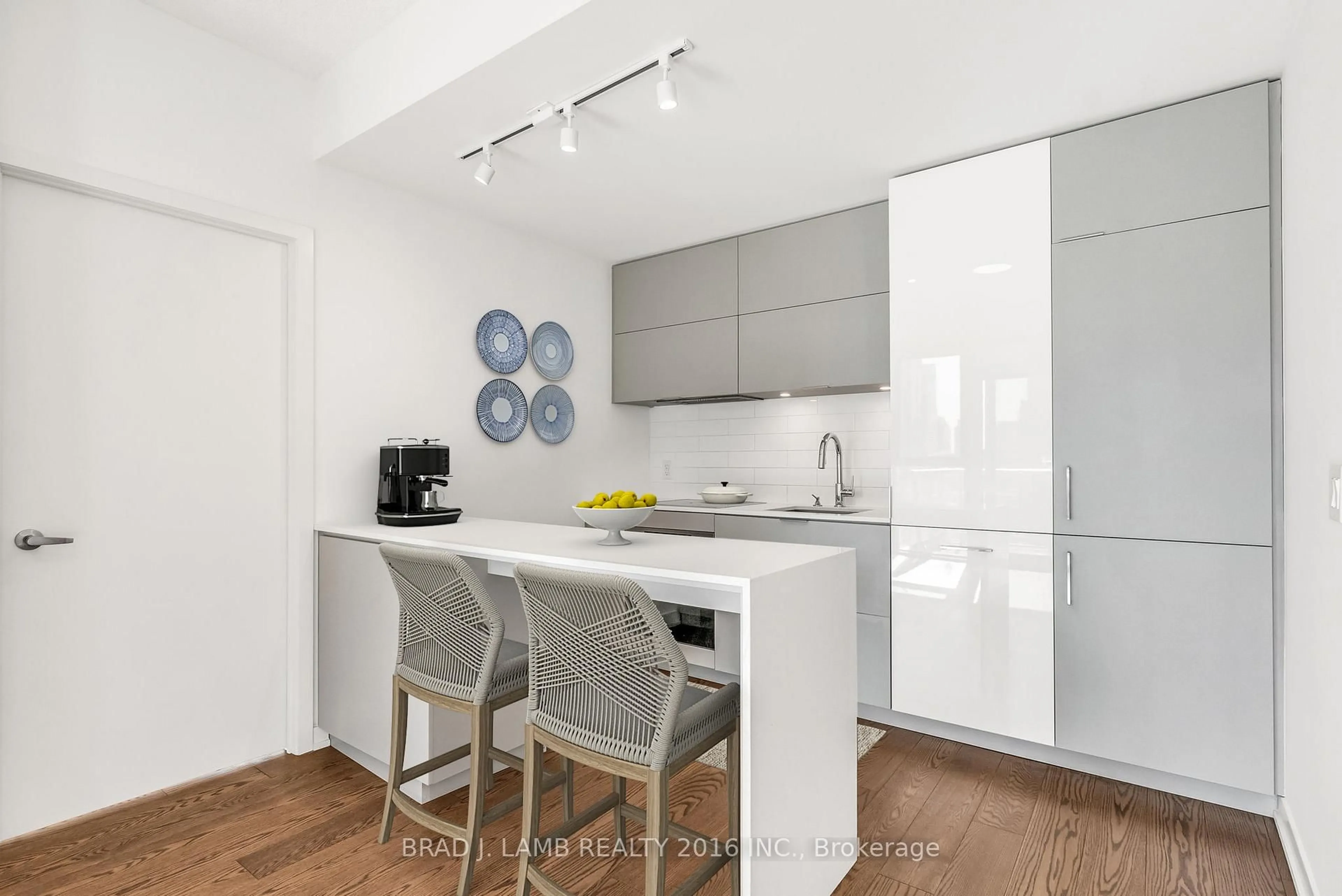 Unknown for 20 Richardson St #1907, Toronto Ontario M5A 0S6