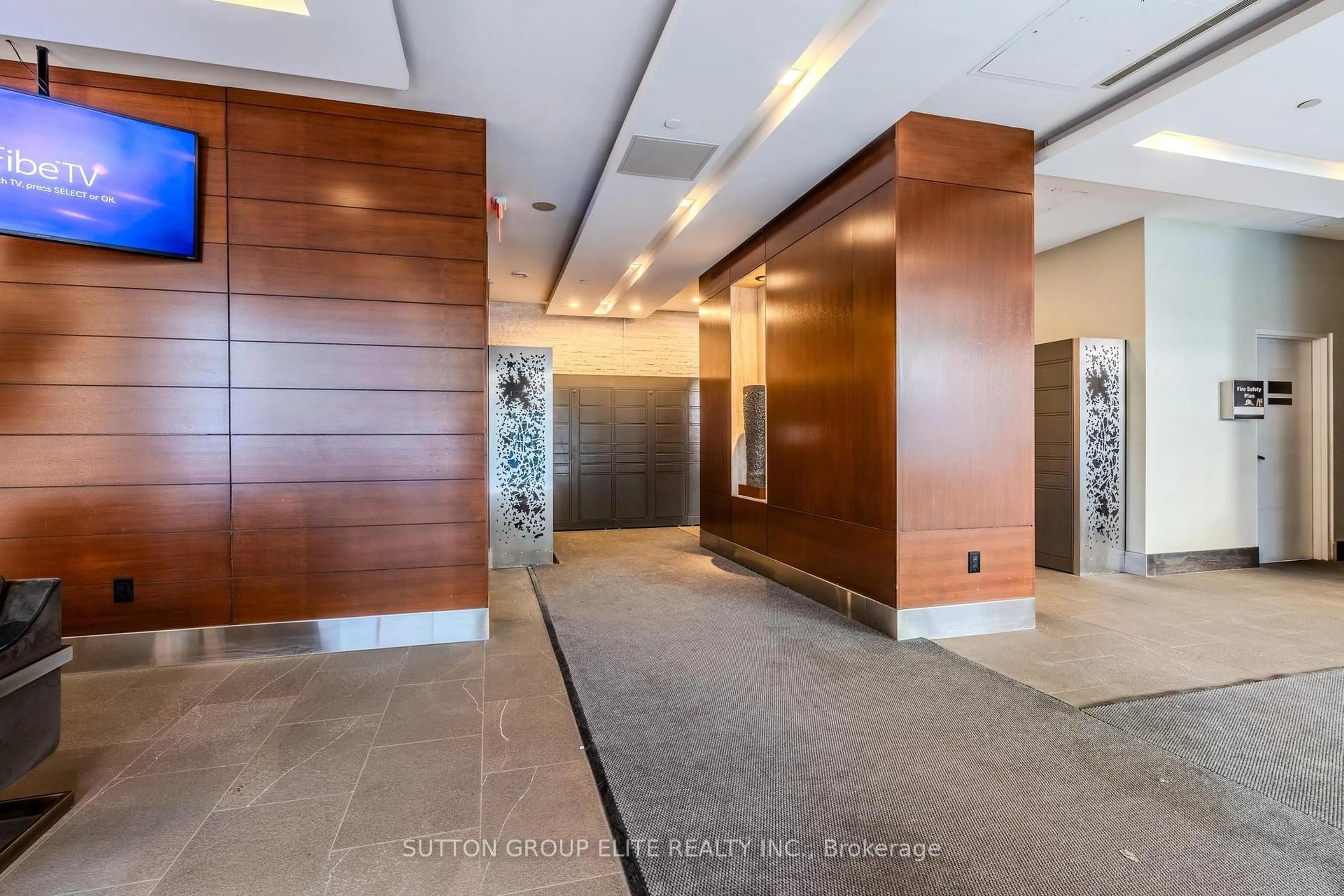 Indoor foyer for 8 Telegram Mews #910, Toronto Ontario M5V 3Z5