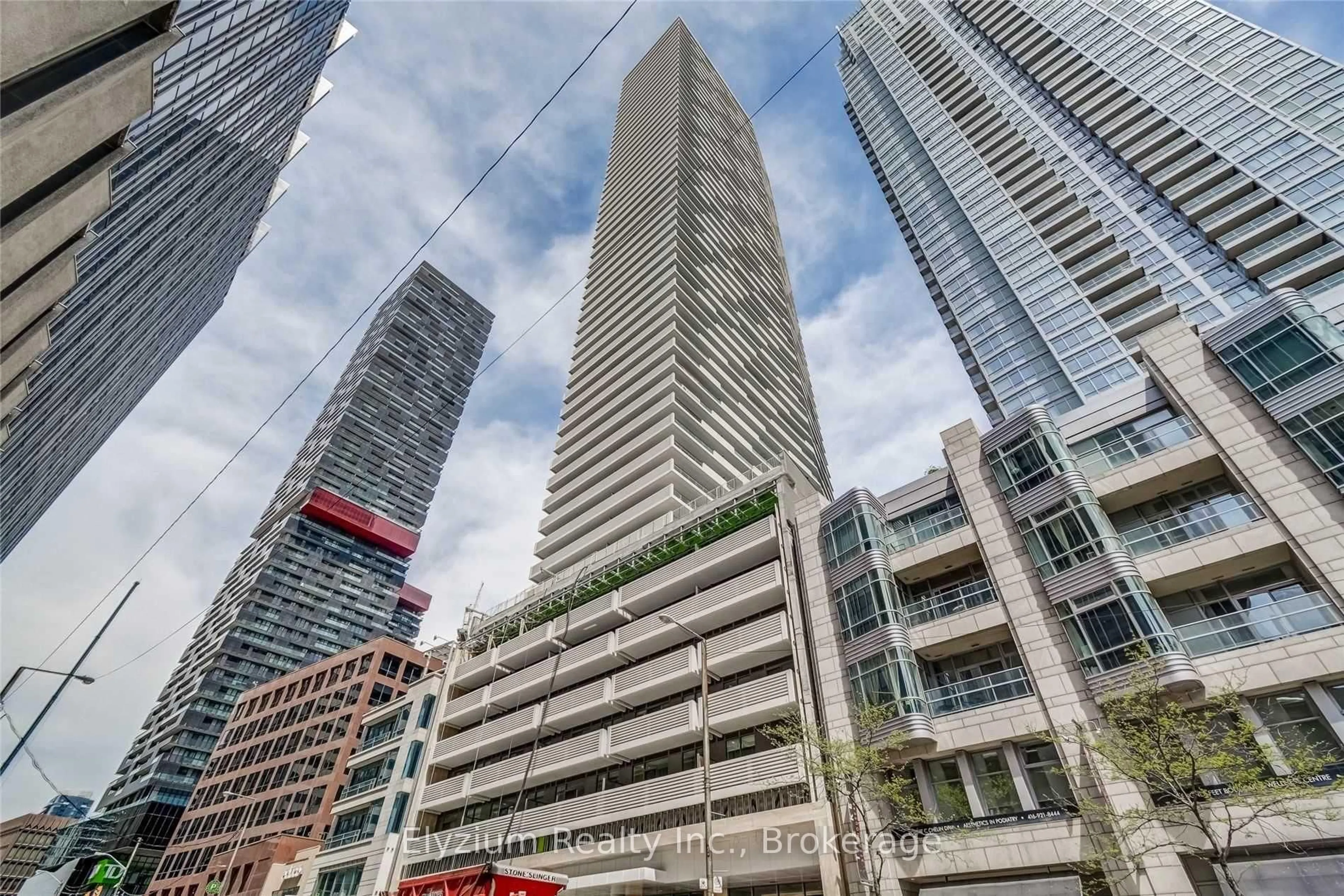 Unknown for 2221 Yonge St #3202, Toronto Ontario M4S 0B8