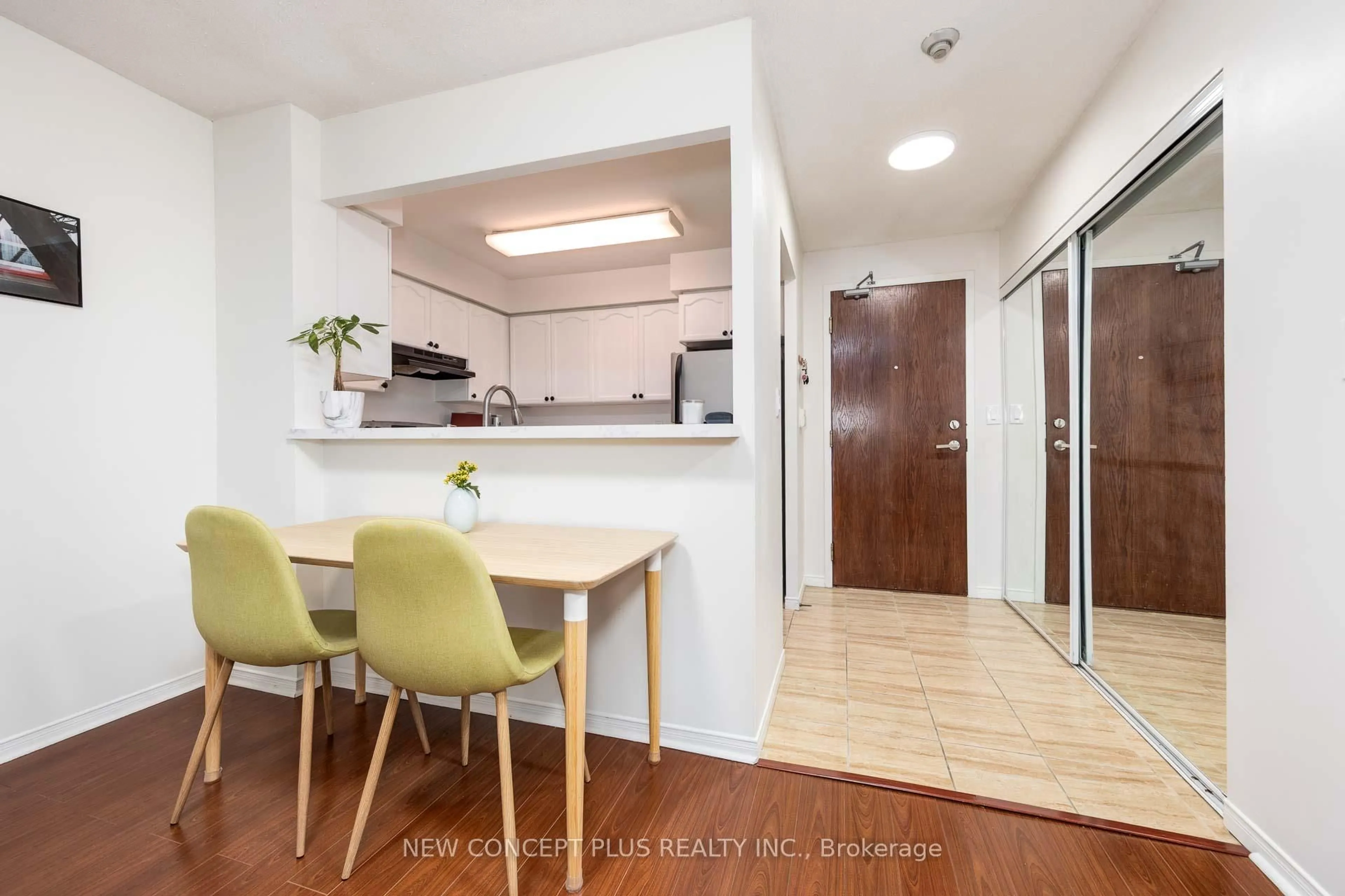 Unknown for 39 Pemberton Ave #217, Toronto Ontario M2M 4L6