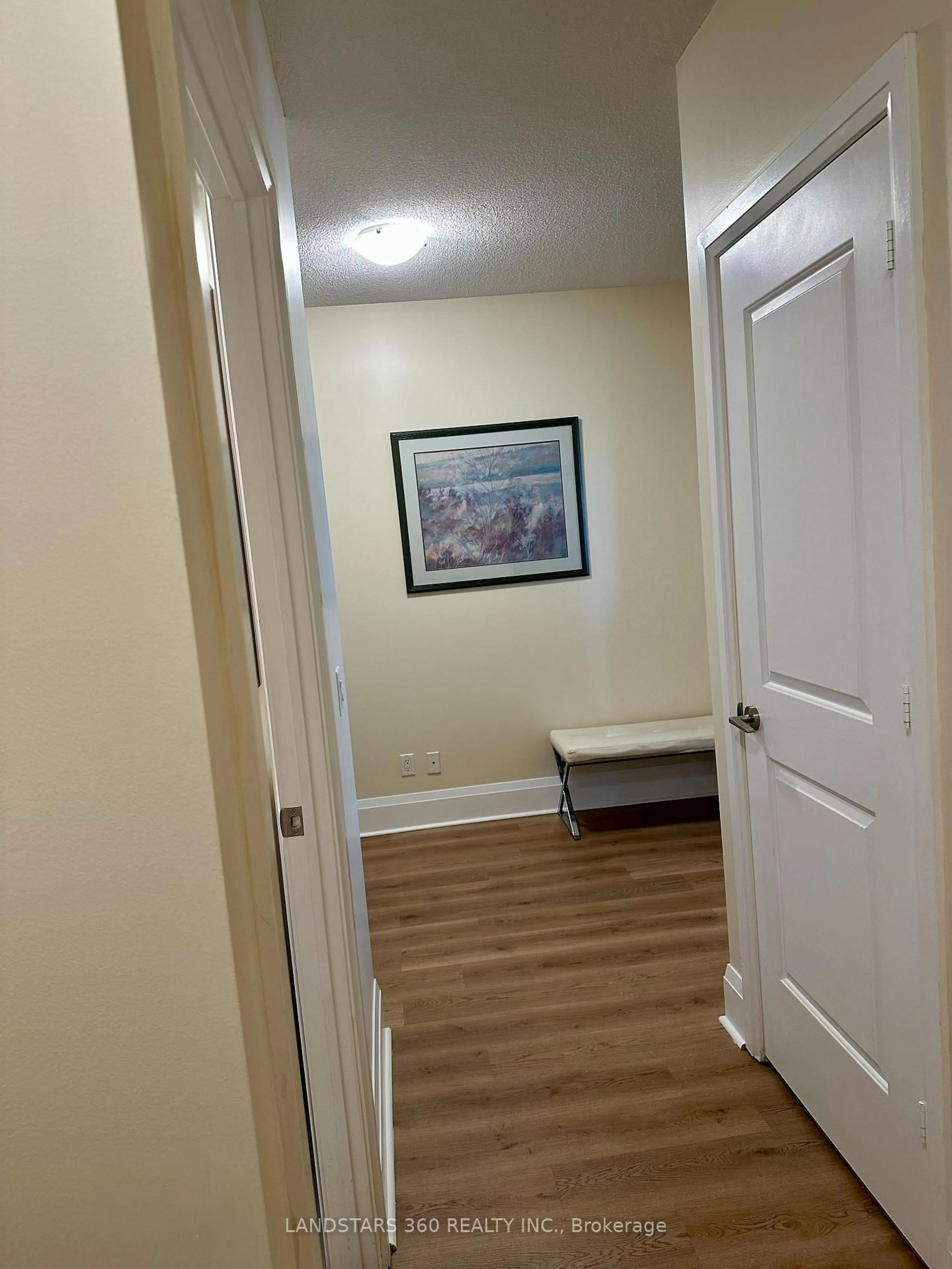 A pic of a room for 100 Harrison Garden Blvd #703, Toronto Ontario M2N 0C2