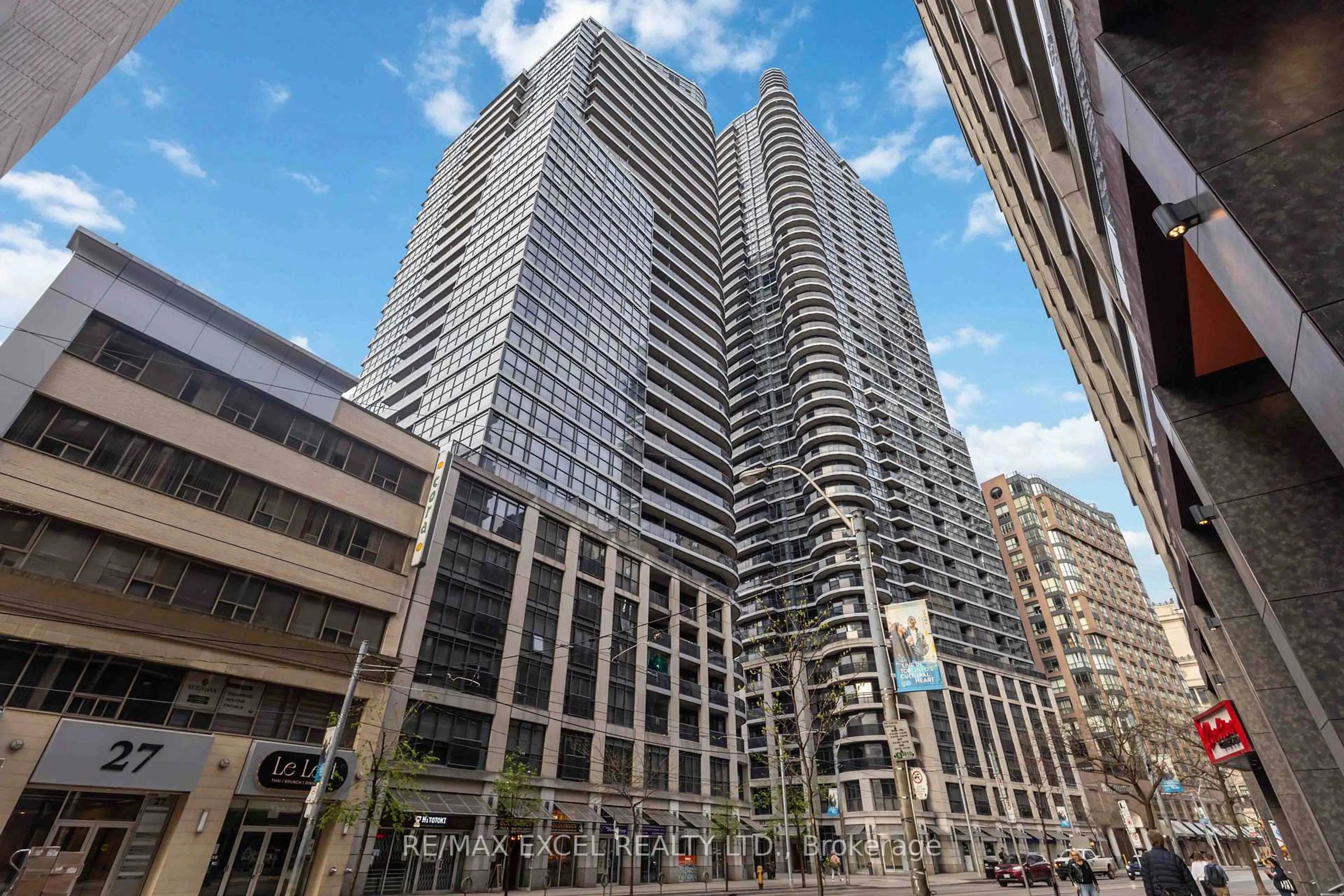 Unknown for 21 Carlton St #404, Toronto Ontario M5B 1L3