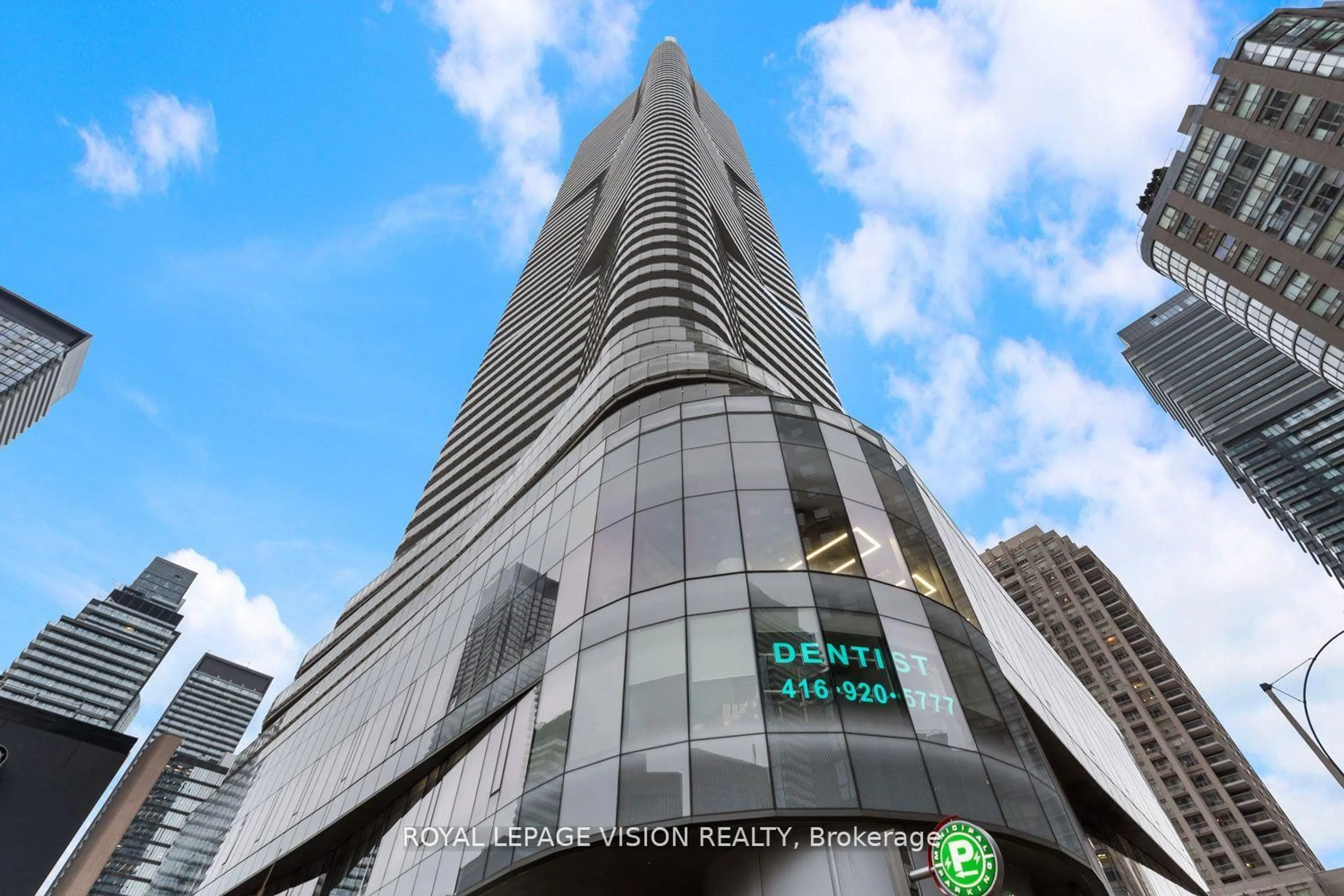 Unknown for 11 Wellesley St #4712, Toronto Ontario M4Y 1E8