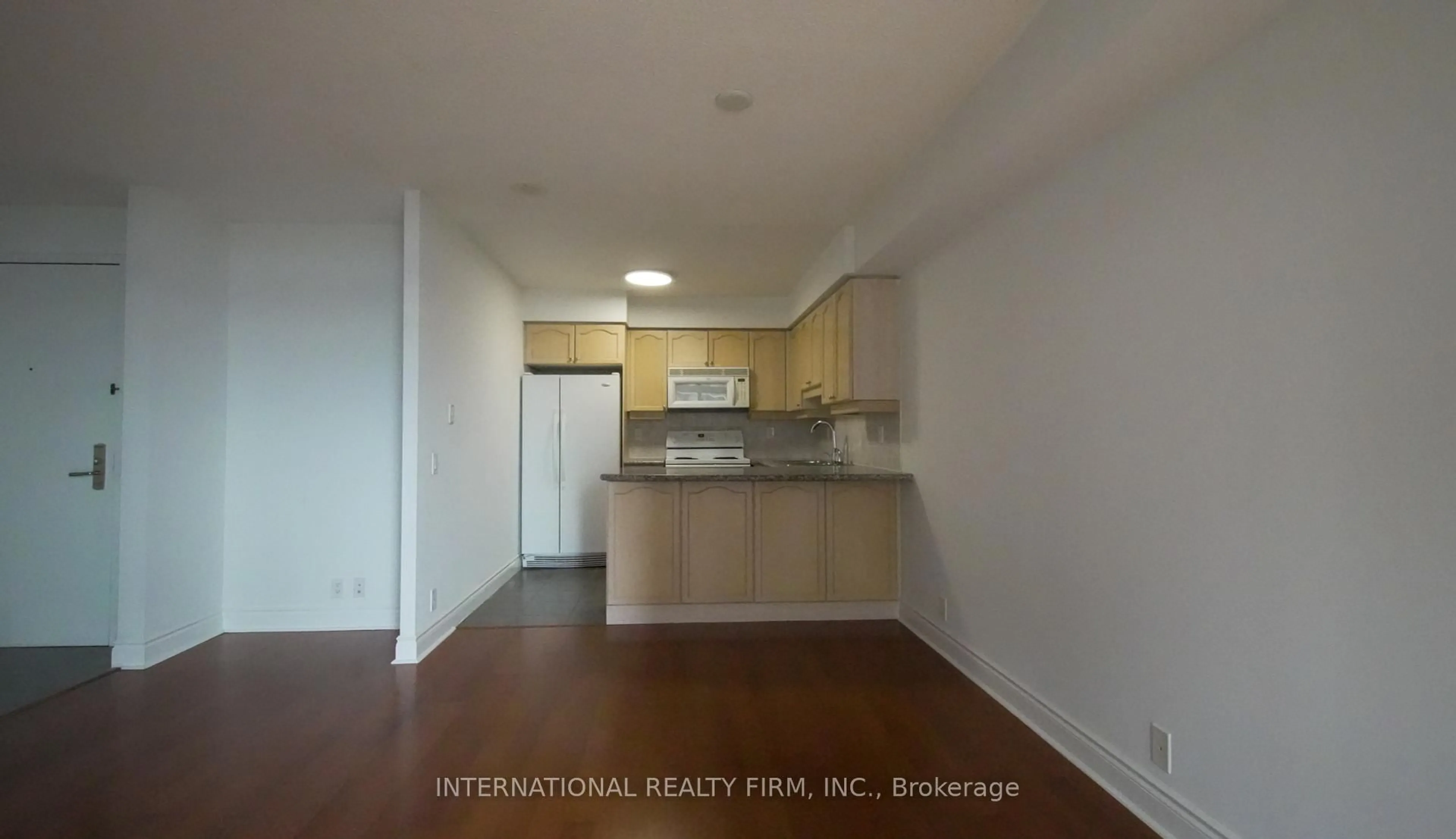 Standard kitchen, unknown for 80 Harrison Garden Blvd #924, Toronto Ontario M2N 7E3