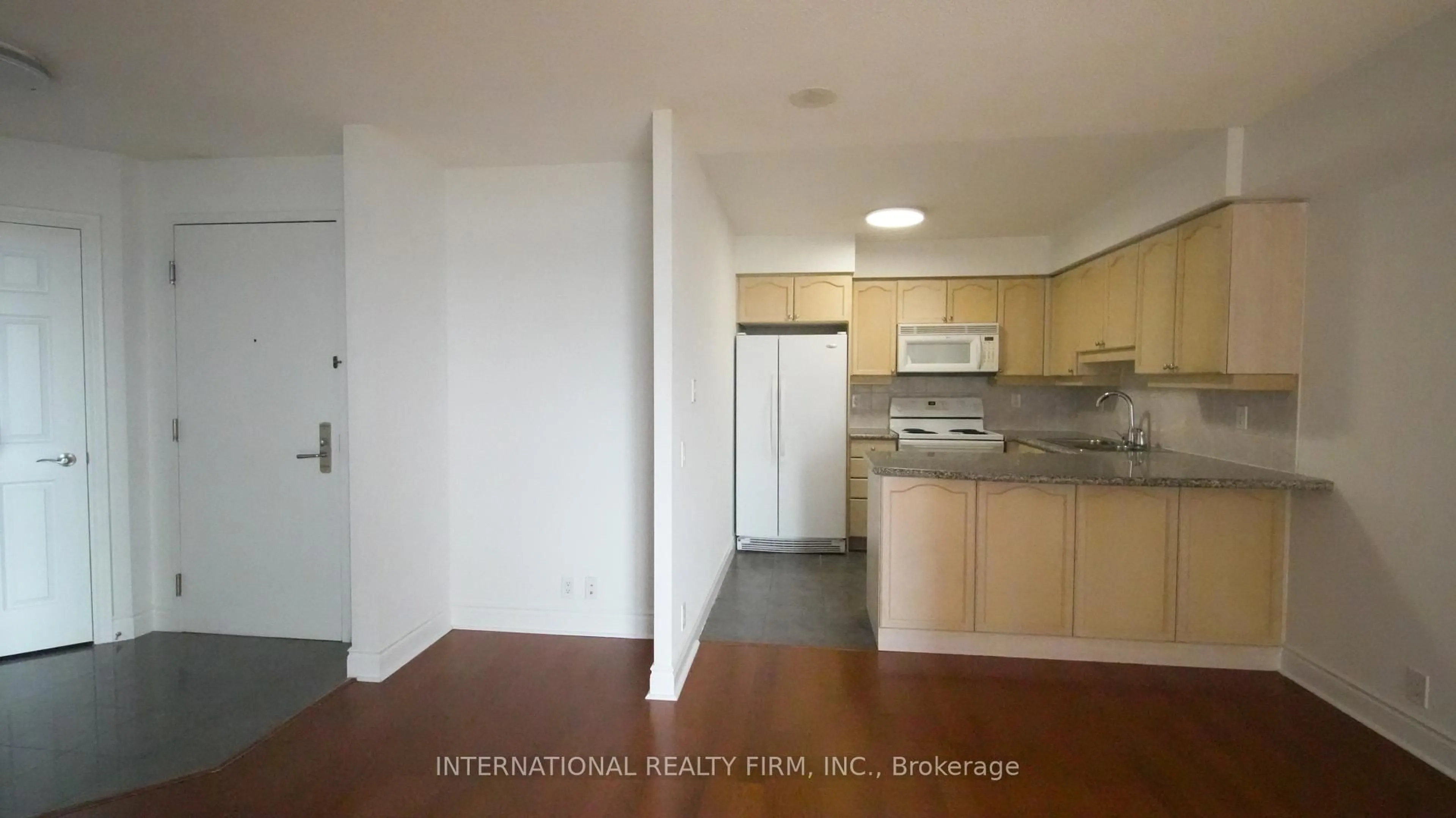 Standard kitchen, unknown for 80 Harrison Garden Blvd #924, Toronto Ontario M2N 7E3