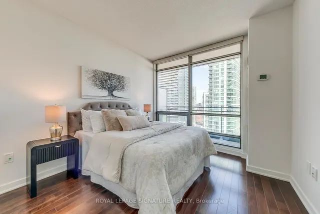 Additional property image - 3 Navy Wharf Crt Unit 2307