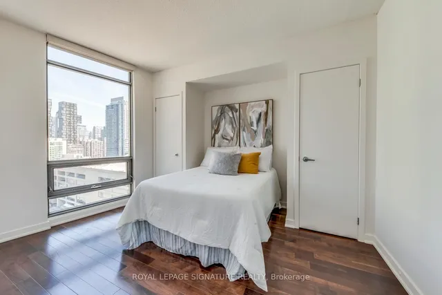 Additional property image - 3 Navy Wharf Crt Unit 2307