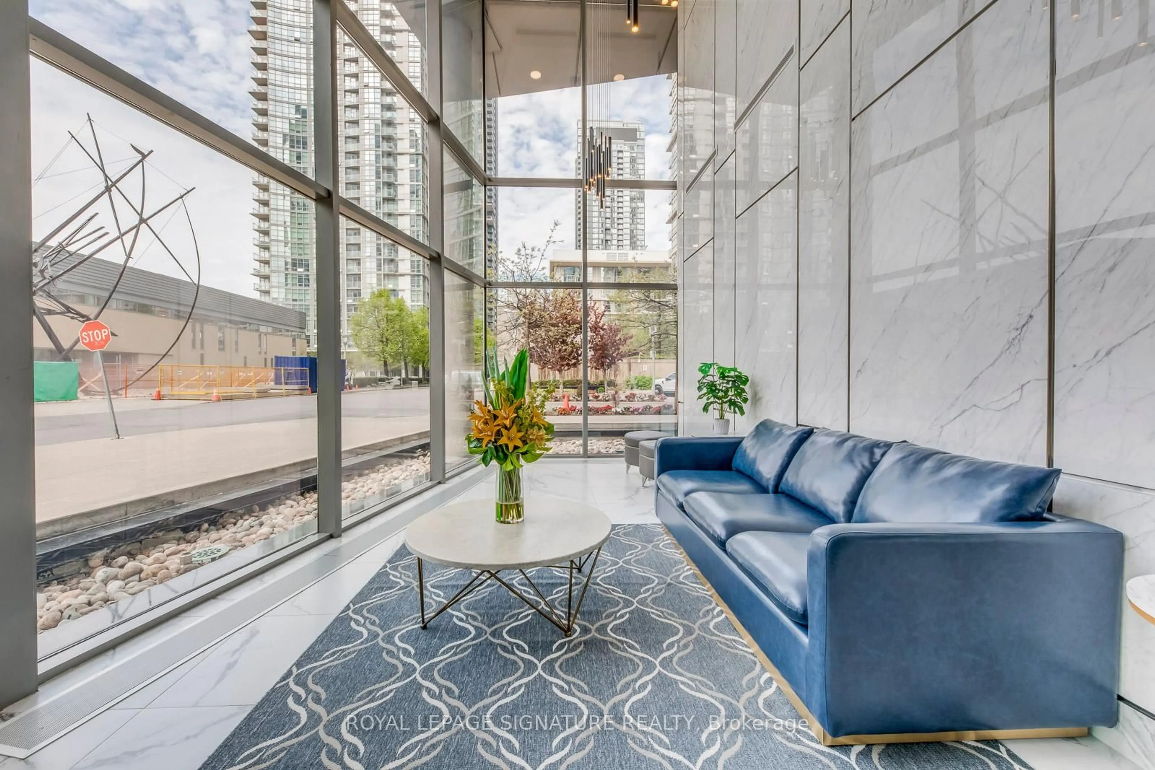 Unknown for 3 Navy Wharf Crt #2307, Toronto Ontario M5V 3V1