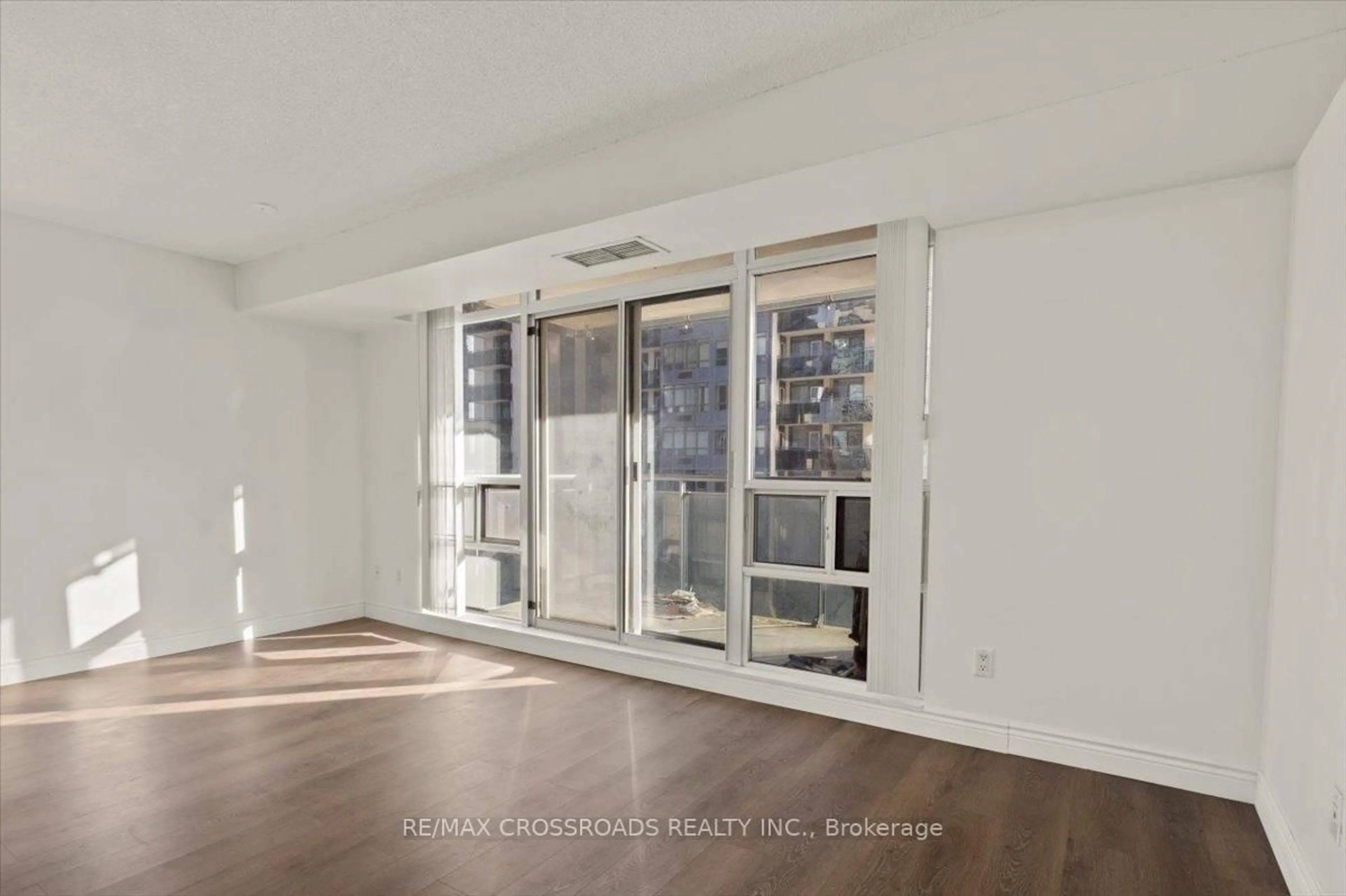 A pic of a room for 153 Beecroft Rd #611, Toronto Ontario M2N 7C5