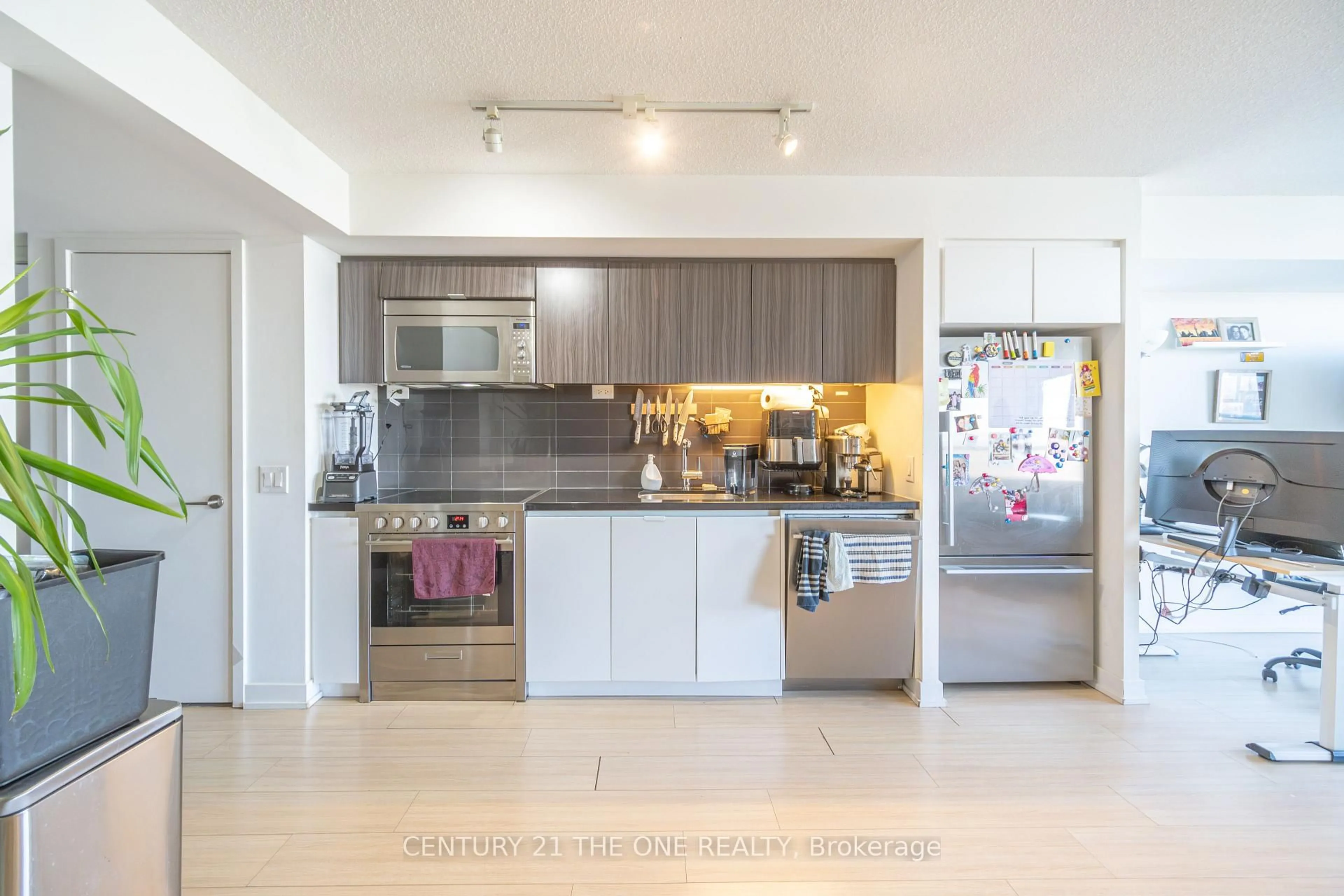 Unknown for 75 Queens Wharf Rd #1003, Toronto Ontario M5V 0J8