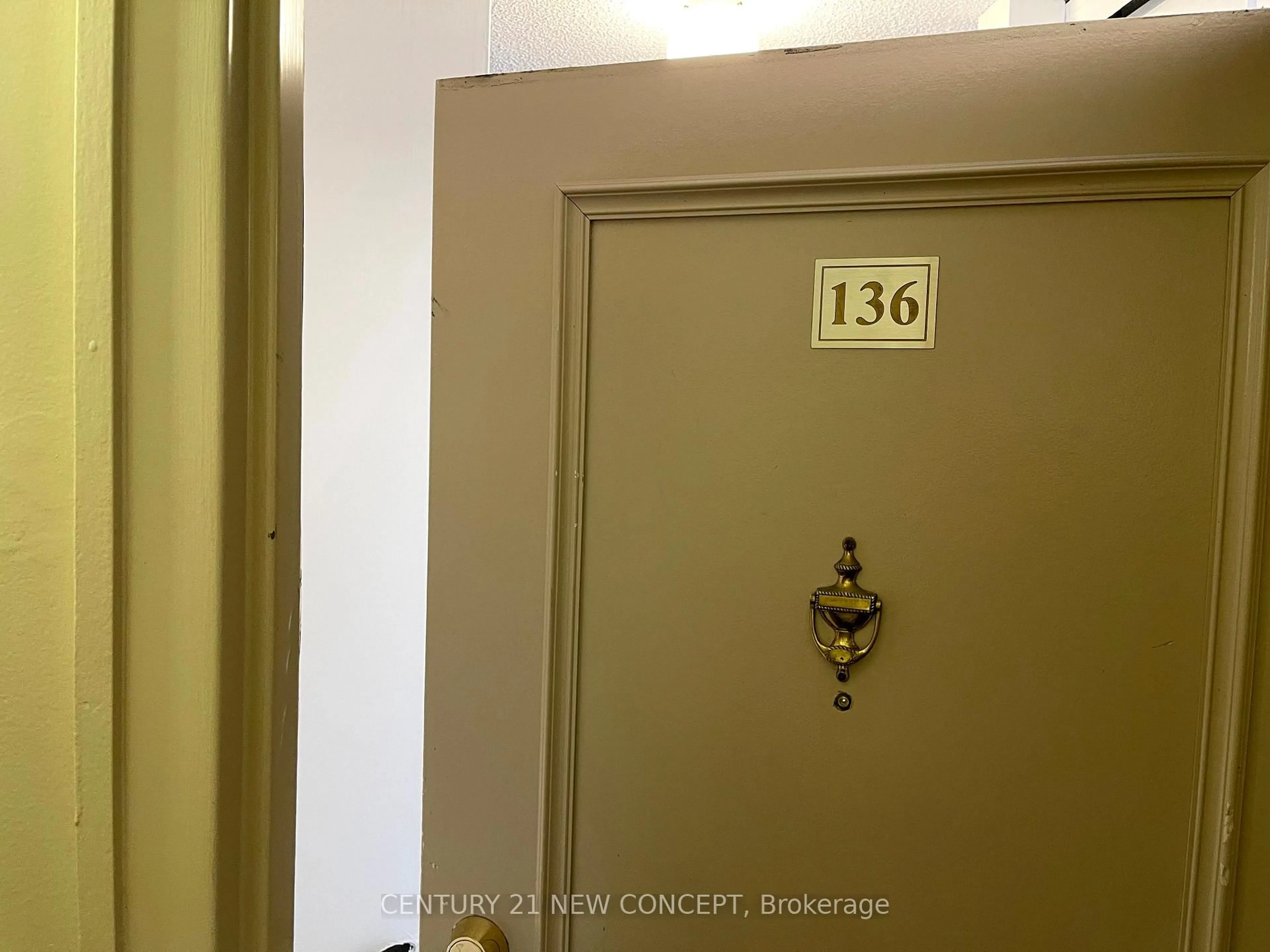Unknown for 165 Cherokee Blvd #136, Toronto Ontario M2J 4T7