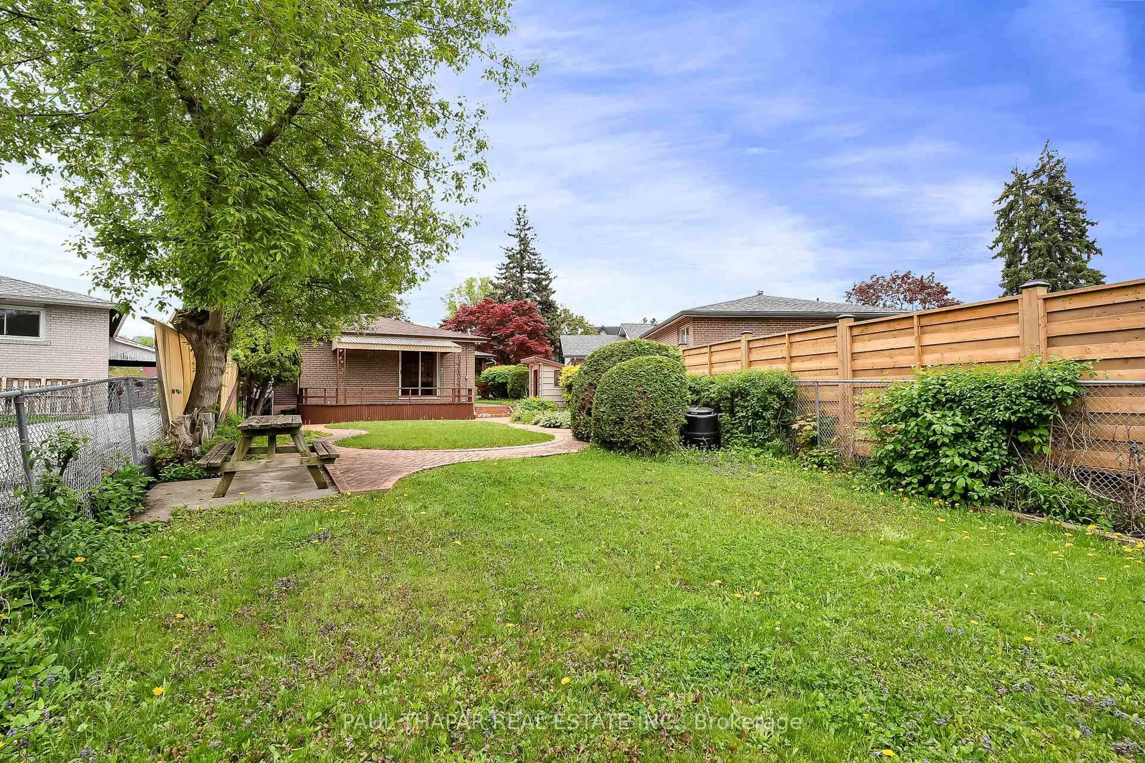 Patio, street for 64 Grove Park Cres, Toronto Ontario M2J 2C8