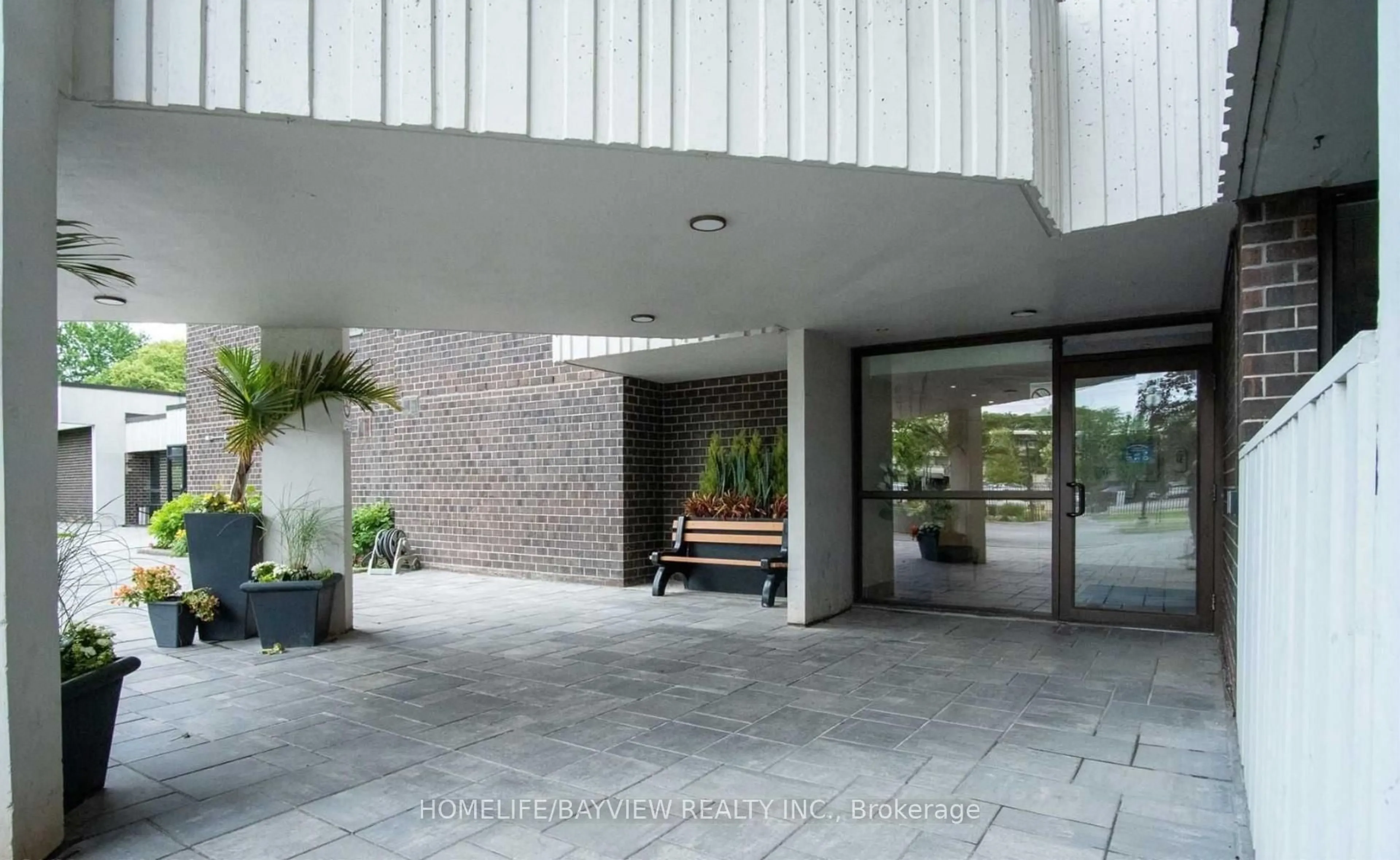 Indoor foyer for 5 Old Sheppard Ave #301, Toronto Ontario M2J 4K3