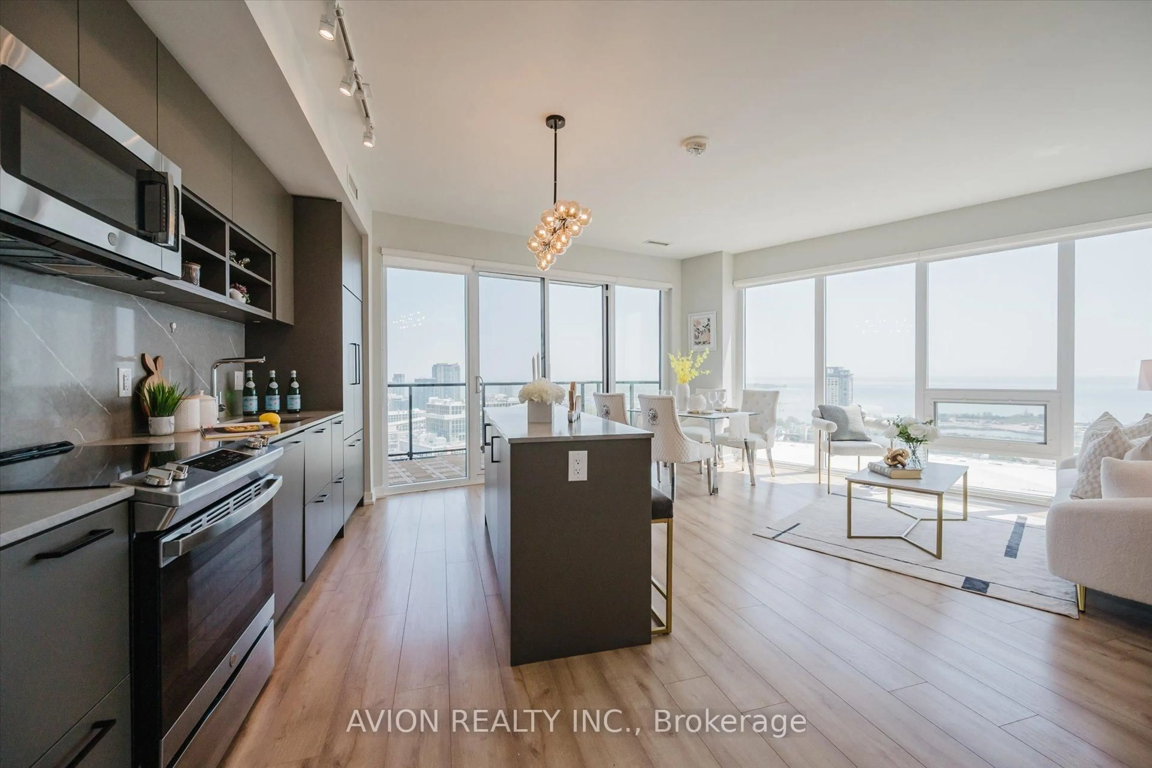 Open concept kitchen, wood/laminate floor for 135 East Liberty St #2609, Toronto Ontario M6K 0G7