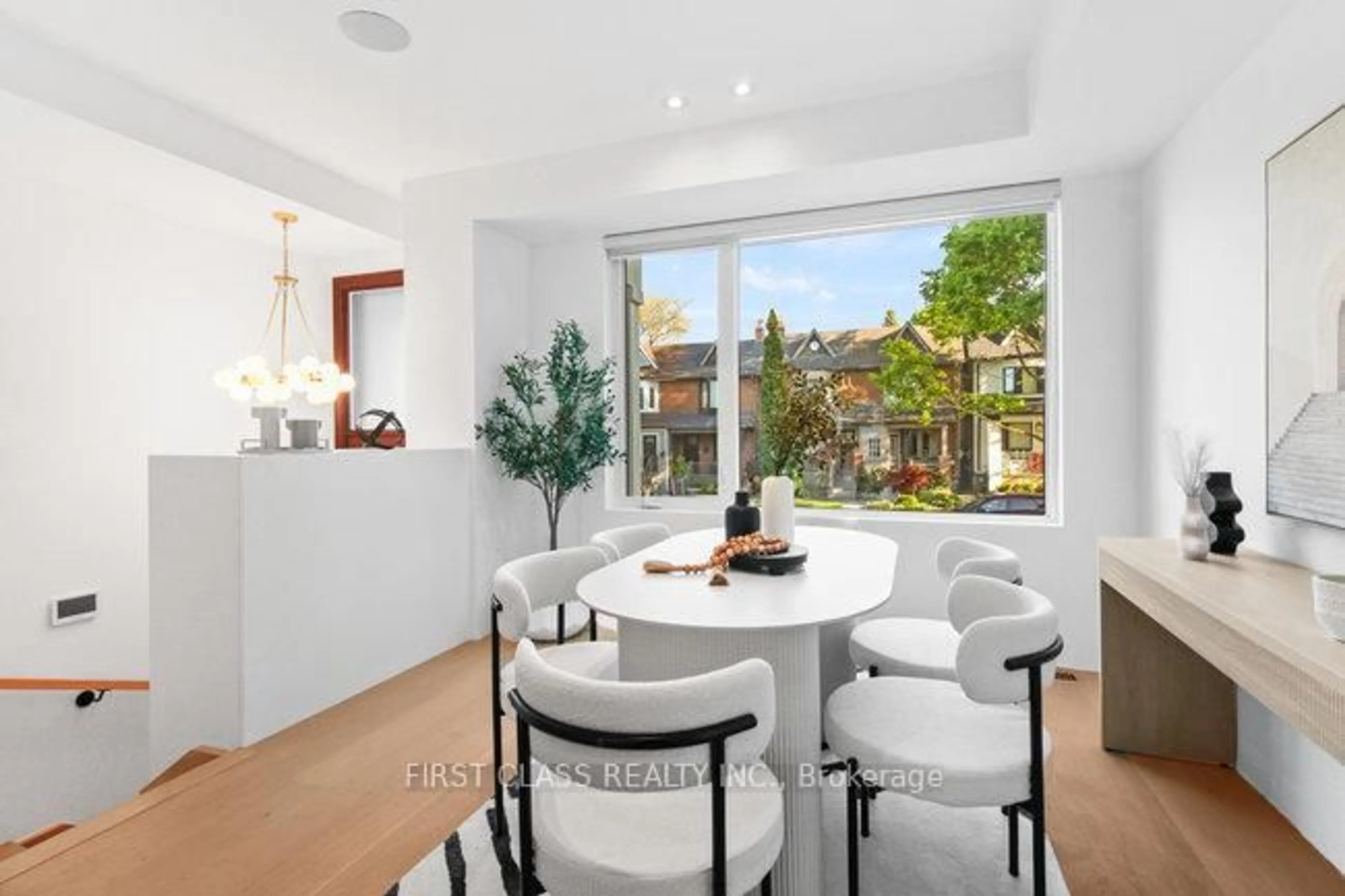 Dining room, unknown for 236 Bowood Ave, Toronto Ontario M4N 1Y6