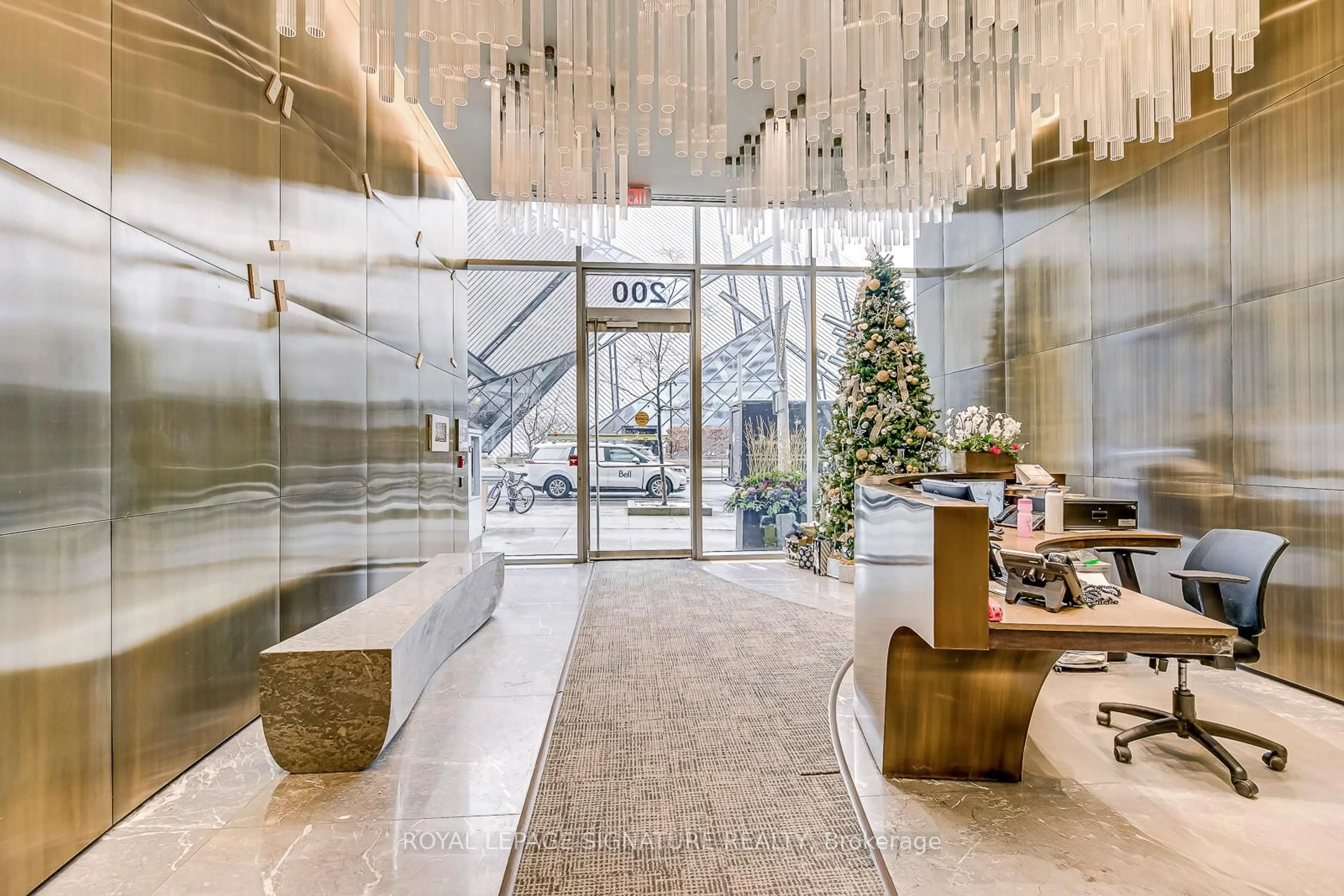 Lobby for 200 Bloor St #401, Toronto Ontario M5S 0B1