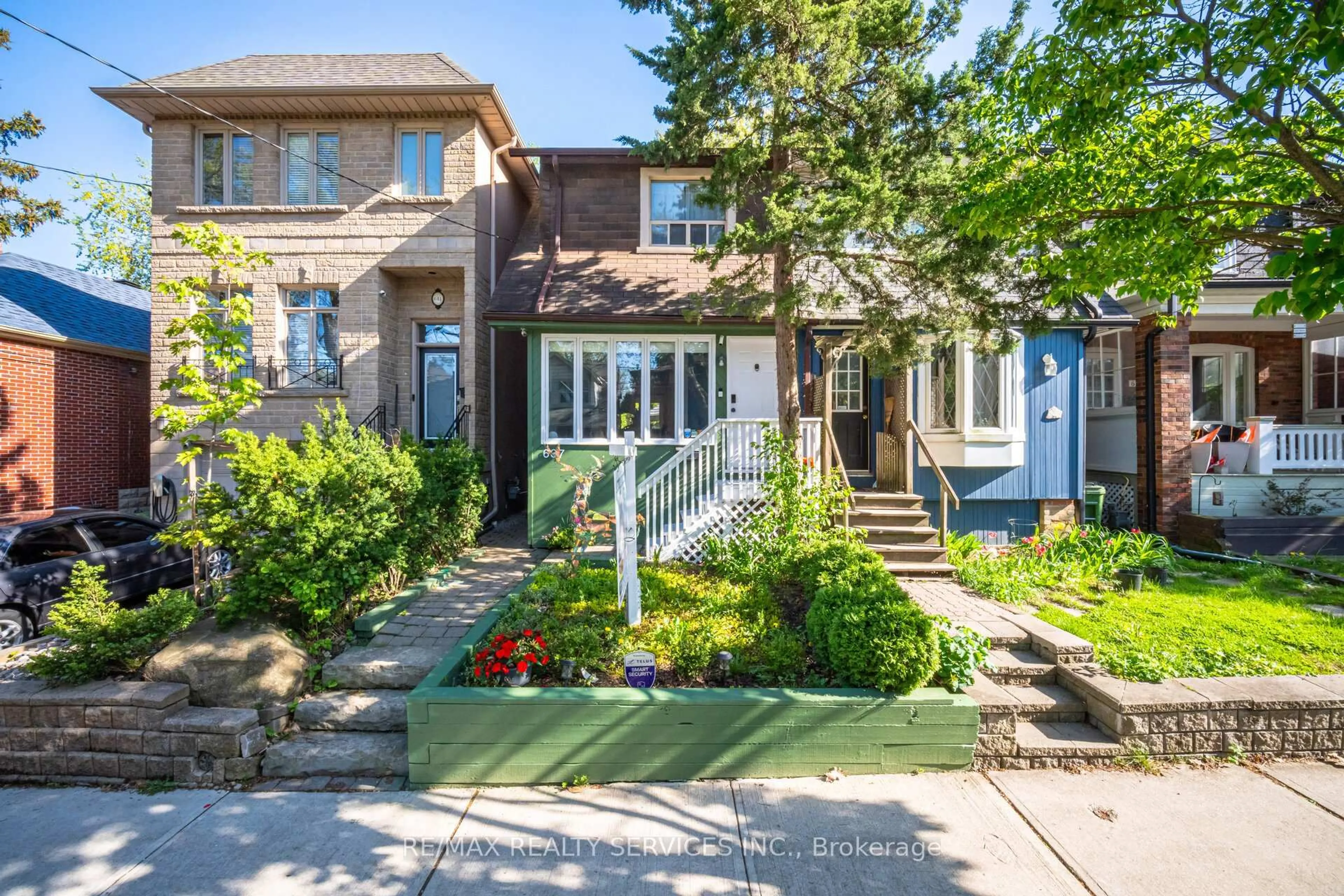Home with brick exterior material, street for 637 Hillsdale Ave, Toronto Ontario M4S 1V4