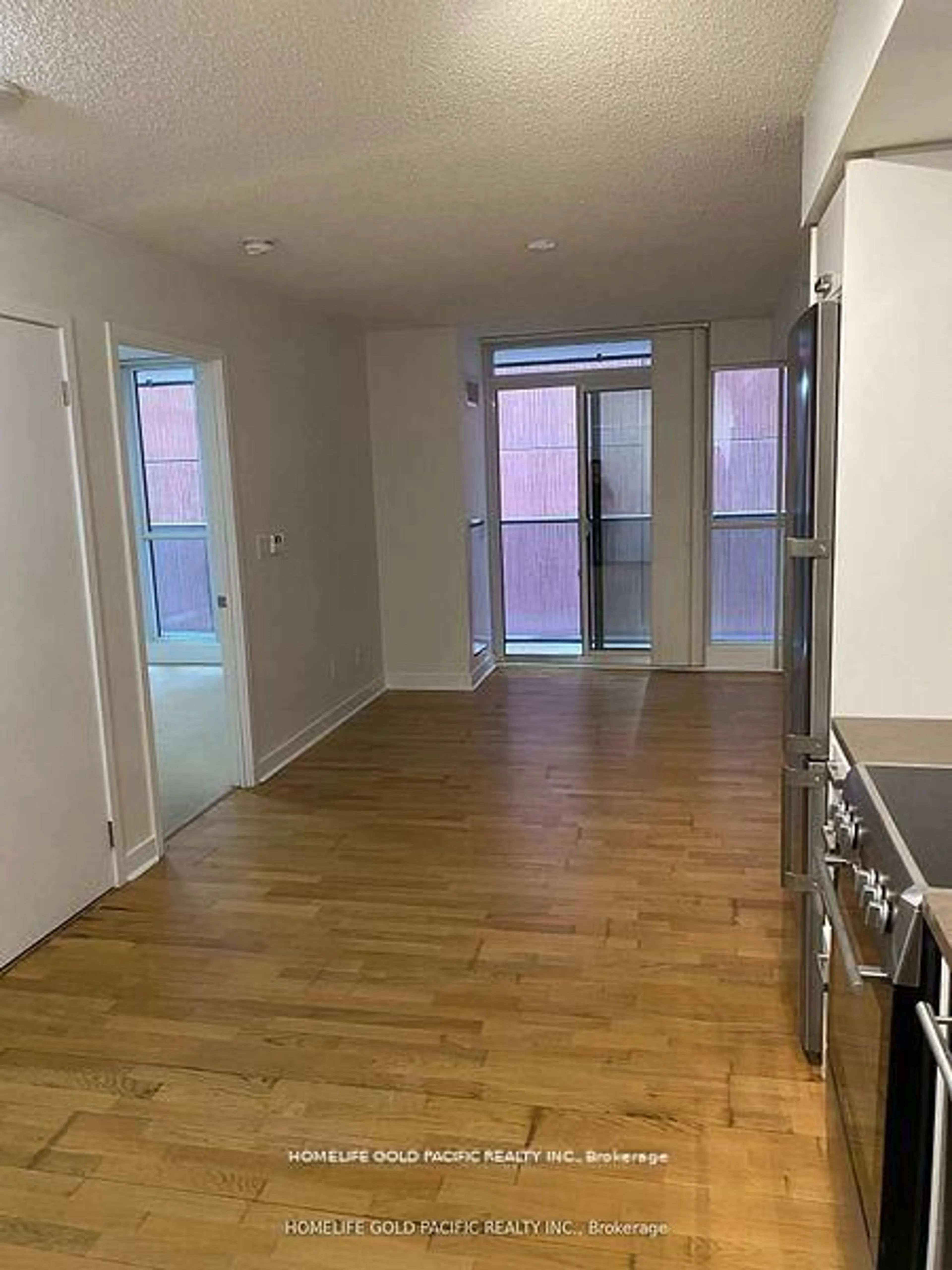 A pic of a room for 295 Adelaide St #418, Toronto Ontario M5V 1P7