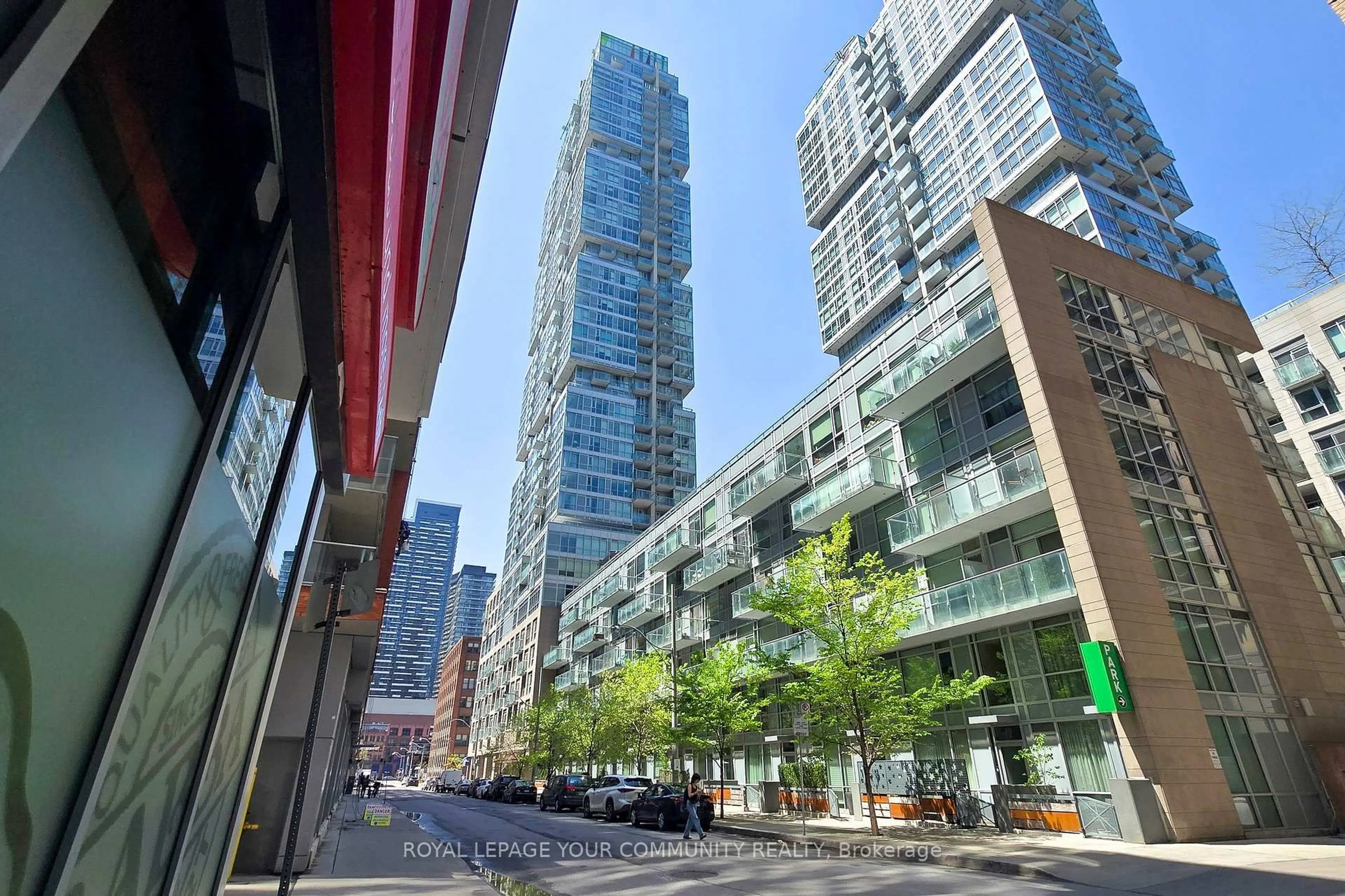 Patio, street for 30 Nelson St #408, Toronto Ontario M5V 0H5
