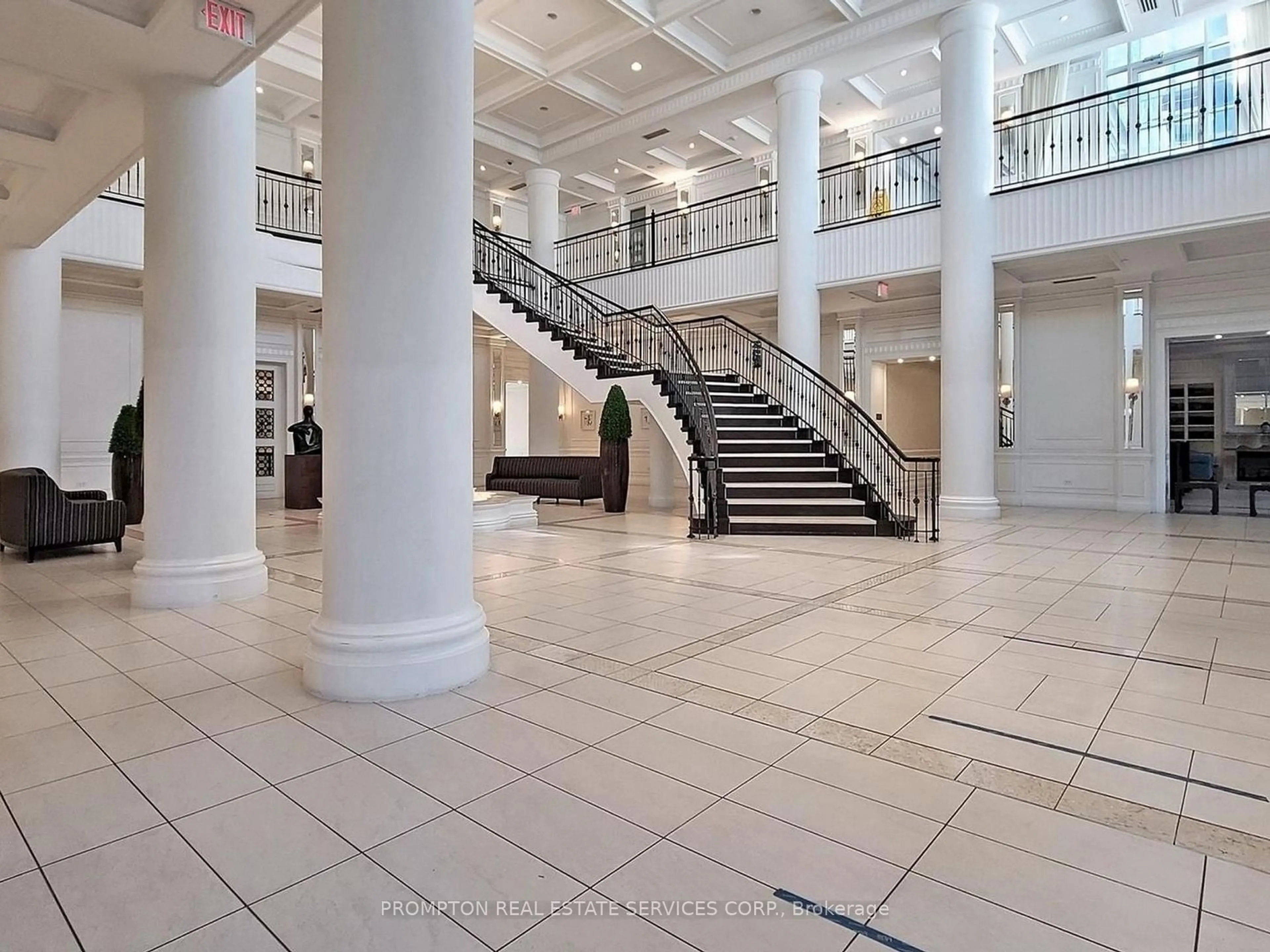 Indoor foyer for 15 Greenview Ave #2811, Toronto Ontario M2M 4M7
