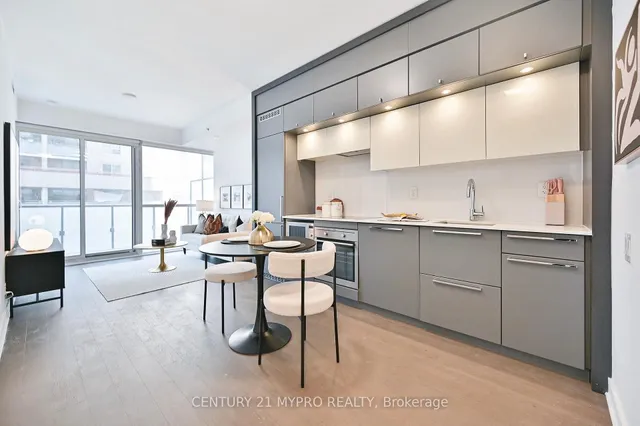 Additional property image - 15 Grenville St Unit 1007