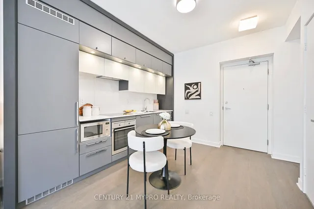Additional property image - 15 Grenville St Unit 1007