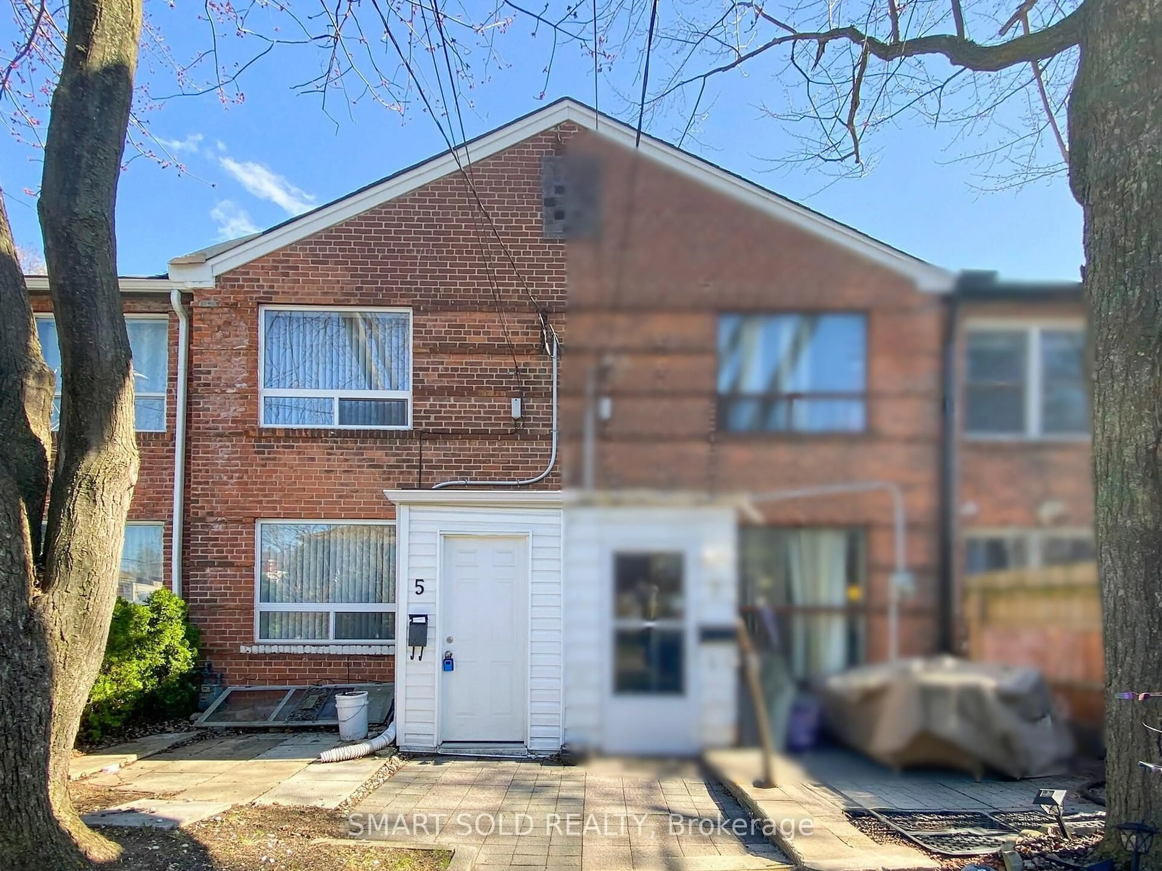Home with brick exterior material, street for 5 Khedive Ave, Toronto Ontario M6A 2G1