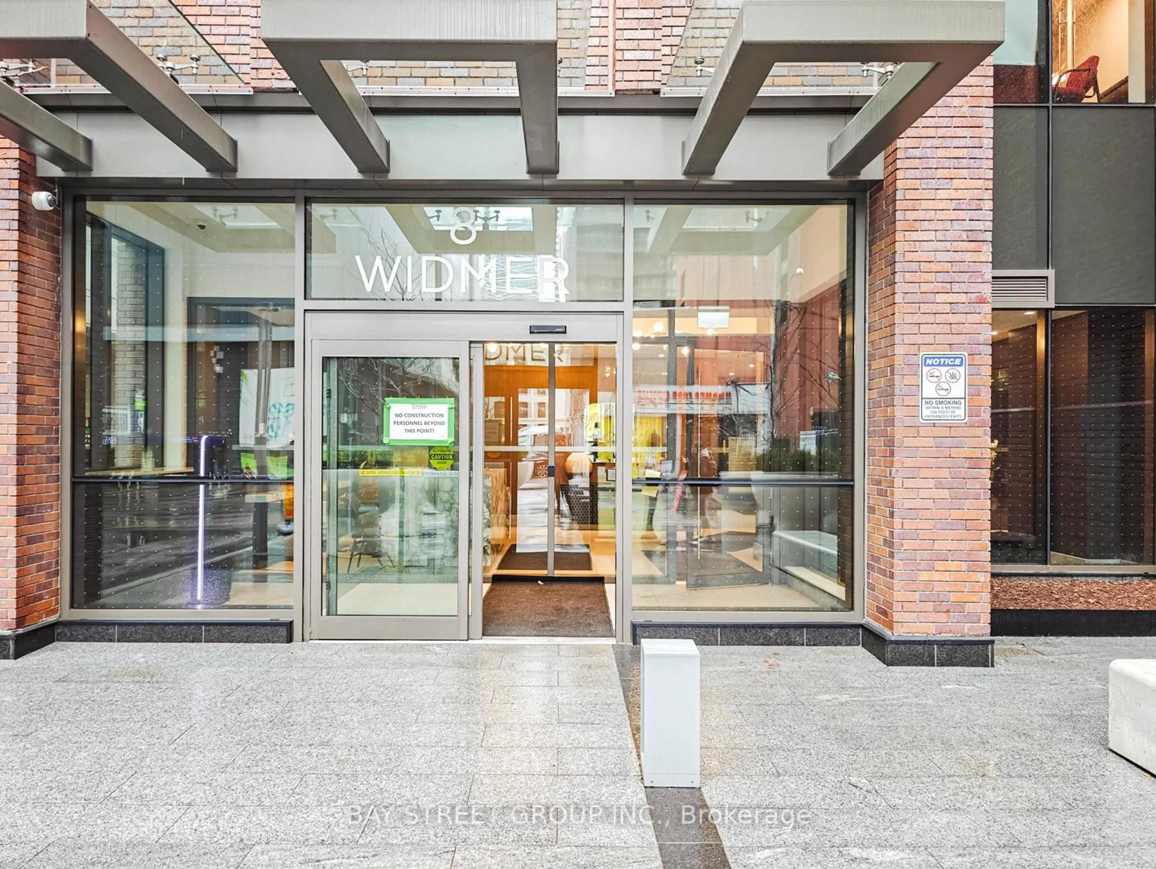 Indoor foyer for 8 Widmer St #3305, Toronto Ontario M5V 2E7