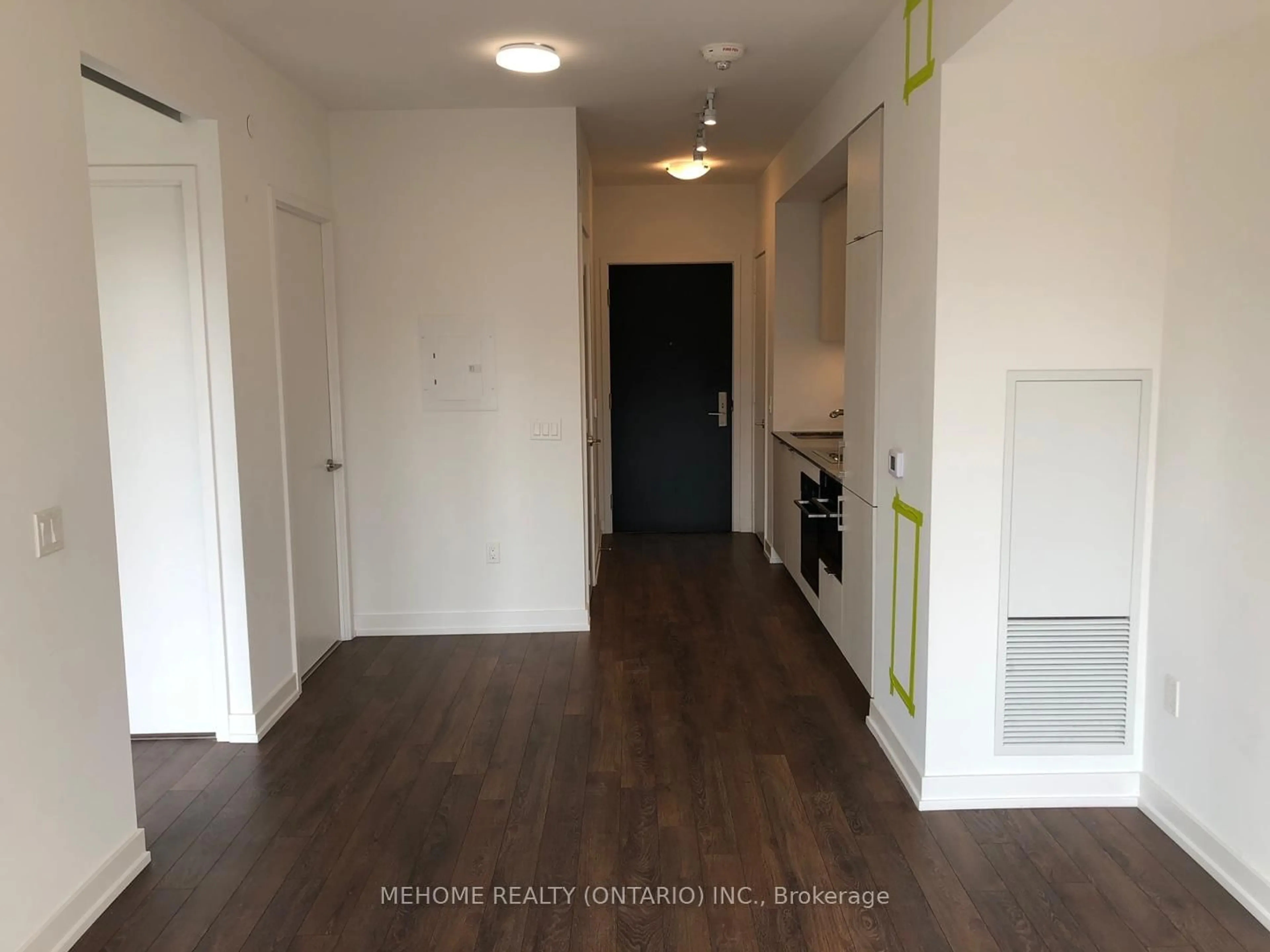 Unknown for 158 Front St #402, Toronto Ontario M5A 0K9