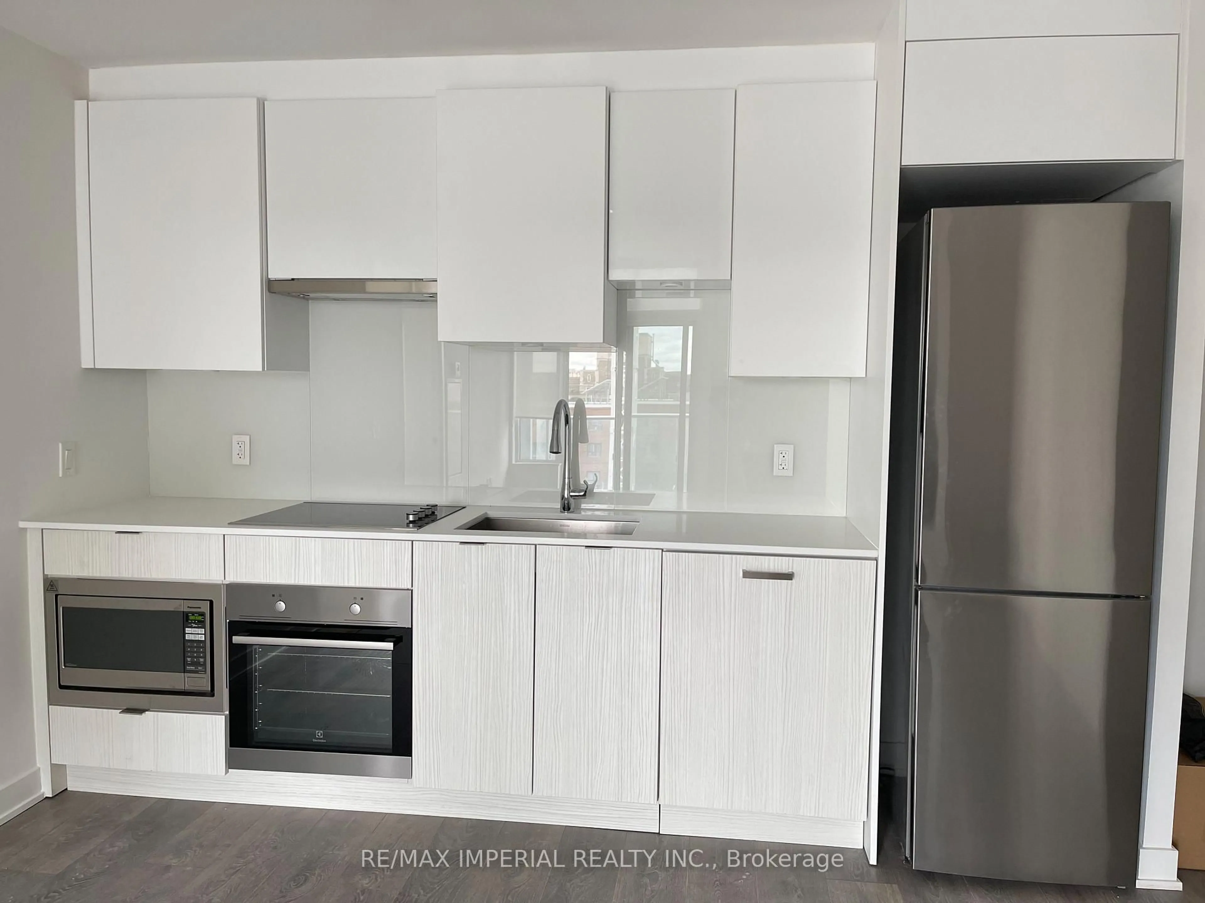 Standard kitchen, unknown for 195 Redpath Ave #404, Toronto Ontario M4P 0E4