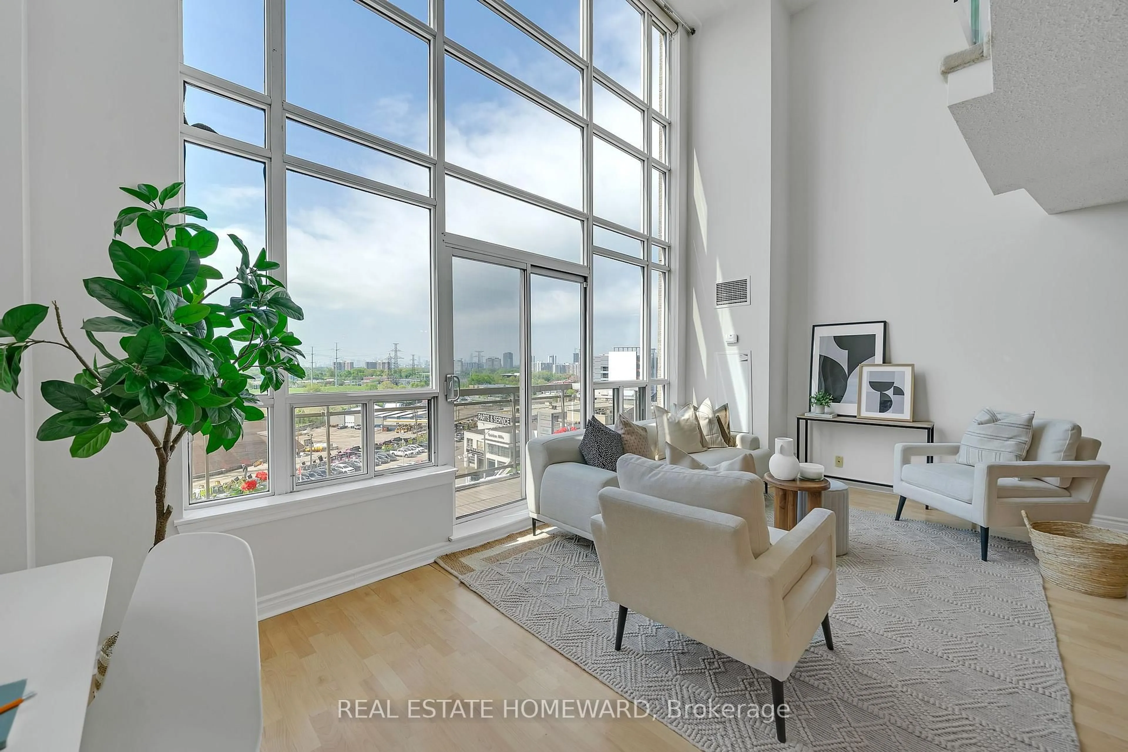 Living room with furniture, unknown for 1720 Eglinton Ave #812, Toronto Ontario M4A 2X8