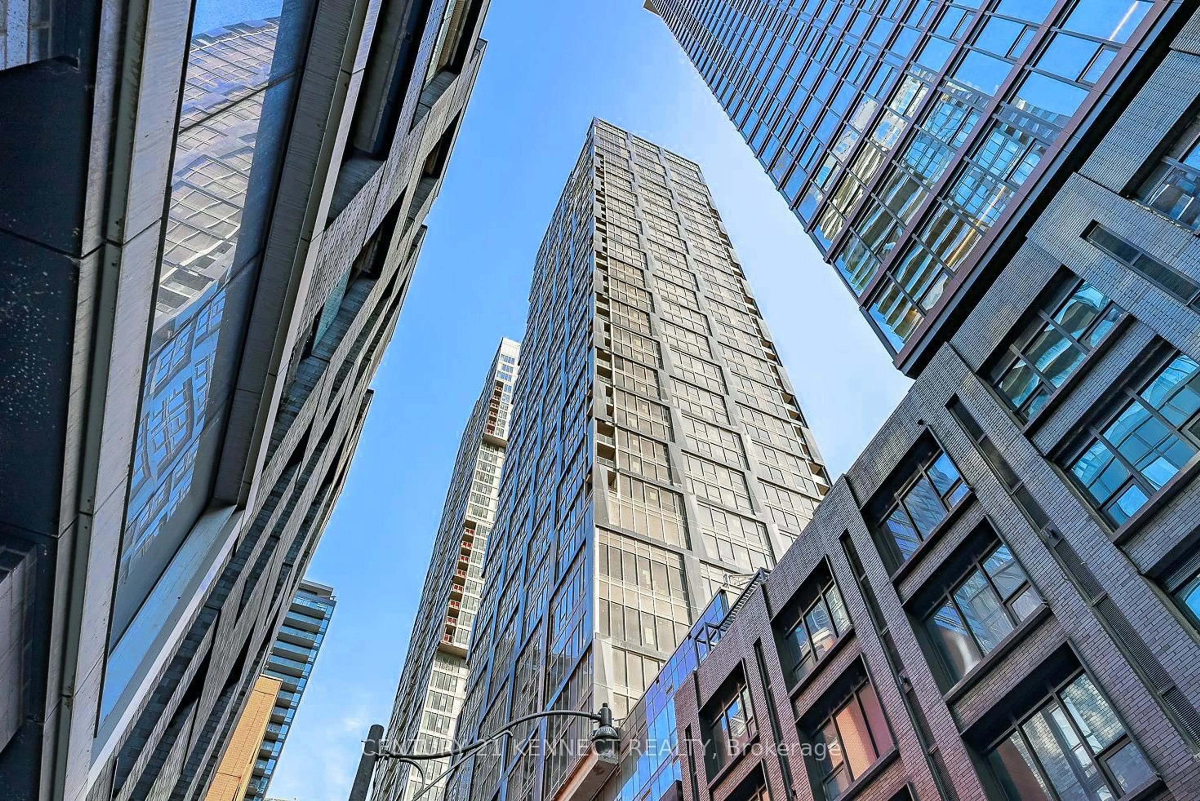 Unknown for 15 Mercer St #2802, Toronto Ontario M5T 0T8