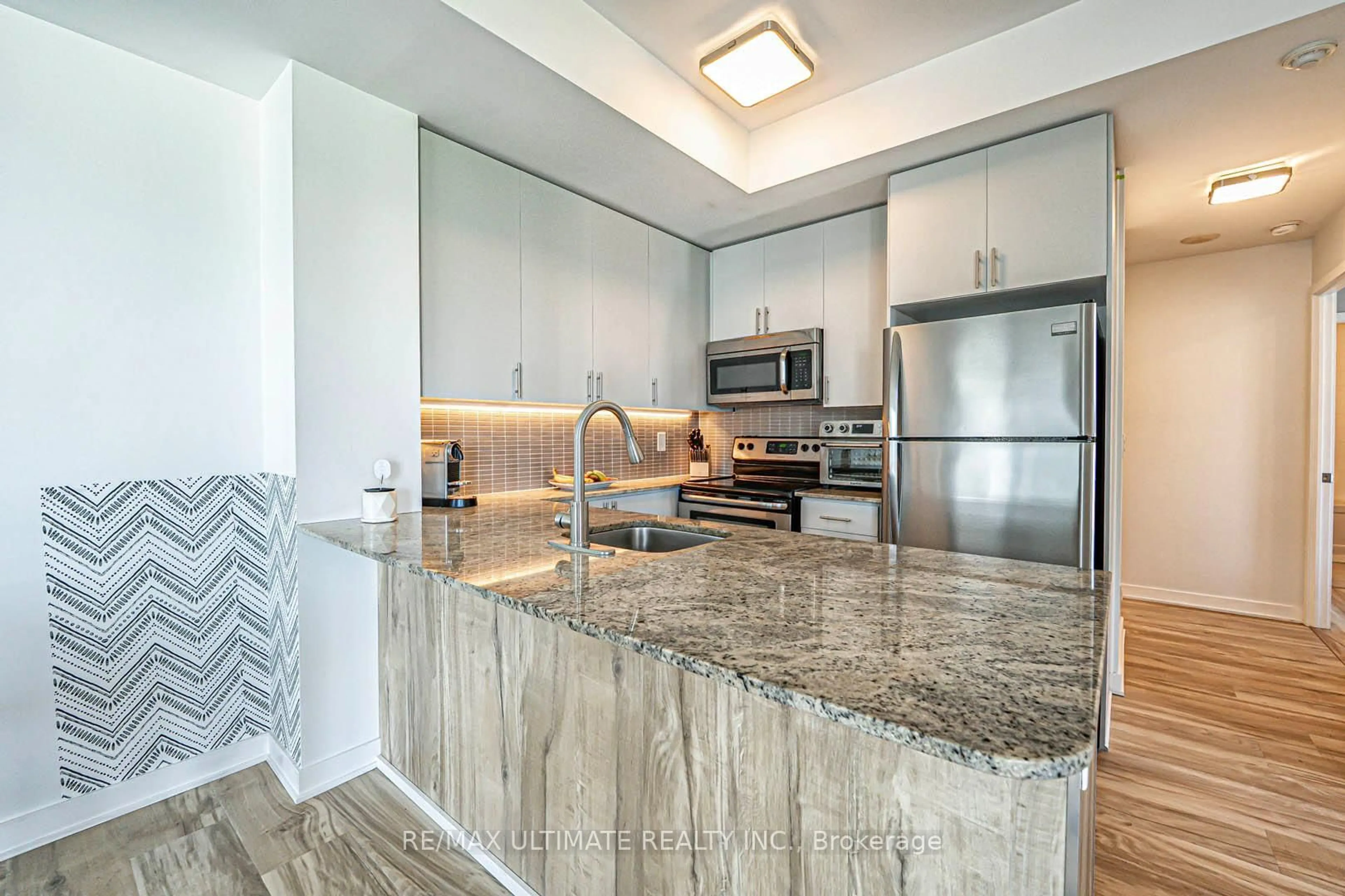 Unknown for 260 Sackville St #610, Toronto Ontario M5A 0B3