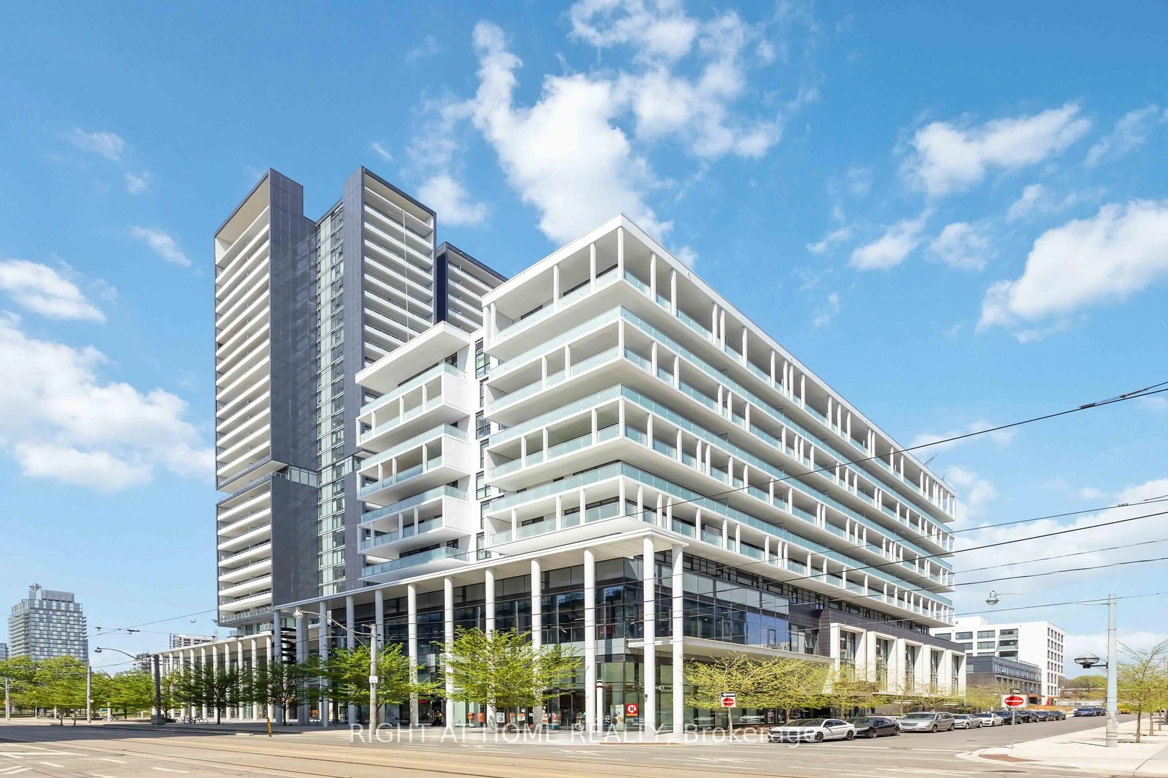 Indoor foyer for 34 Tubman Ave #804, Toronto Ontario M5A 0R2