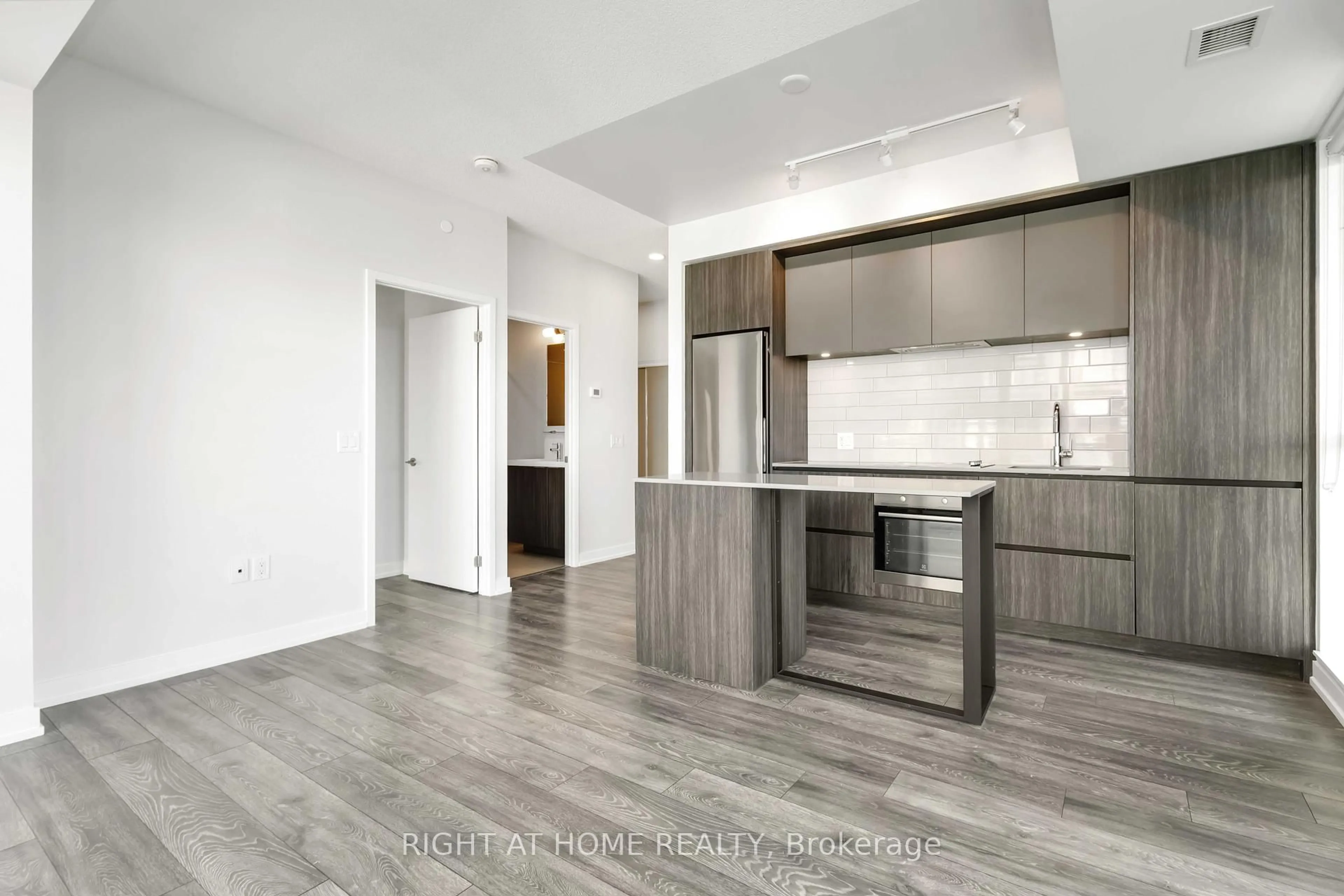 Open concept kitchen, unknown for 34 Tubman Ave #804, Toronto Ontario M5A 0R2