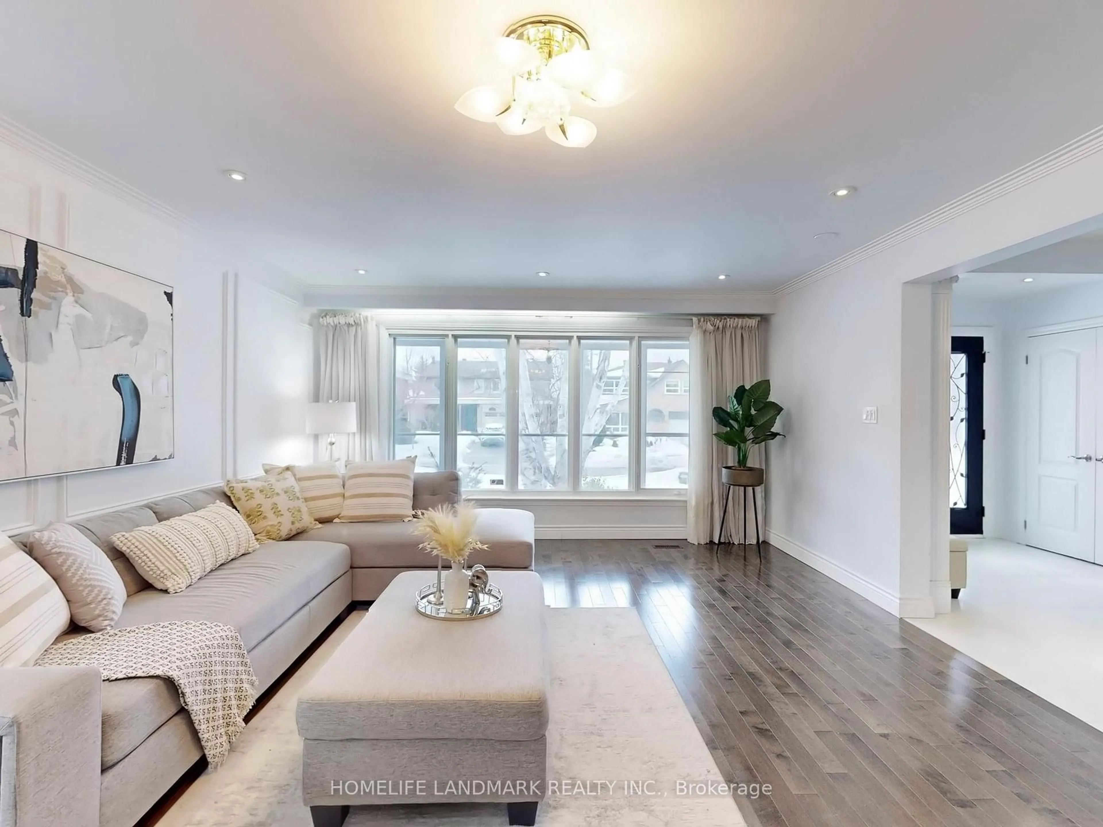 Living room with furniture, wood/laminate floor for 4 Sydnor Rd, Toronto Ontario M2M 2Z8