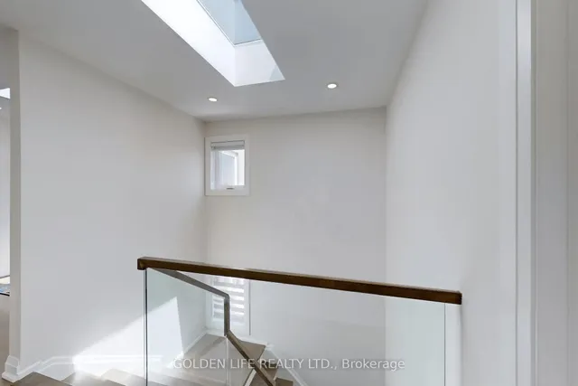 Additional property image - 9 Cobourg Ave