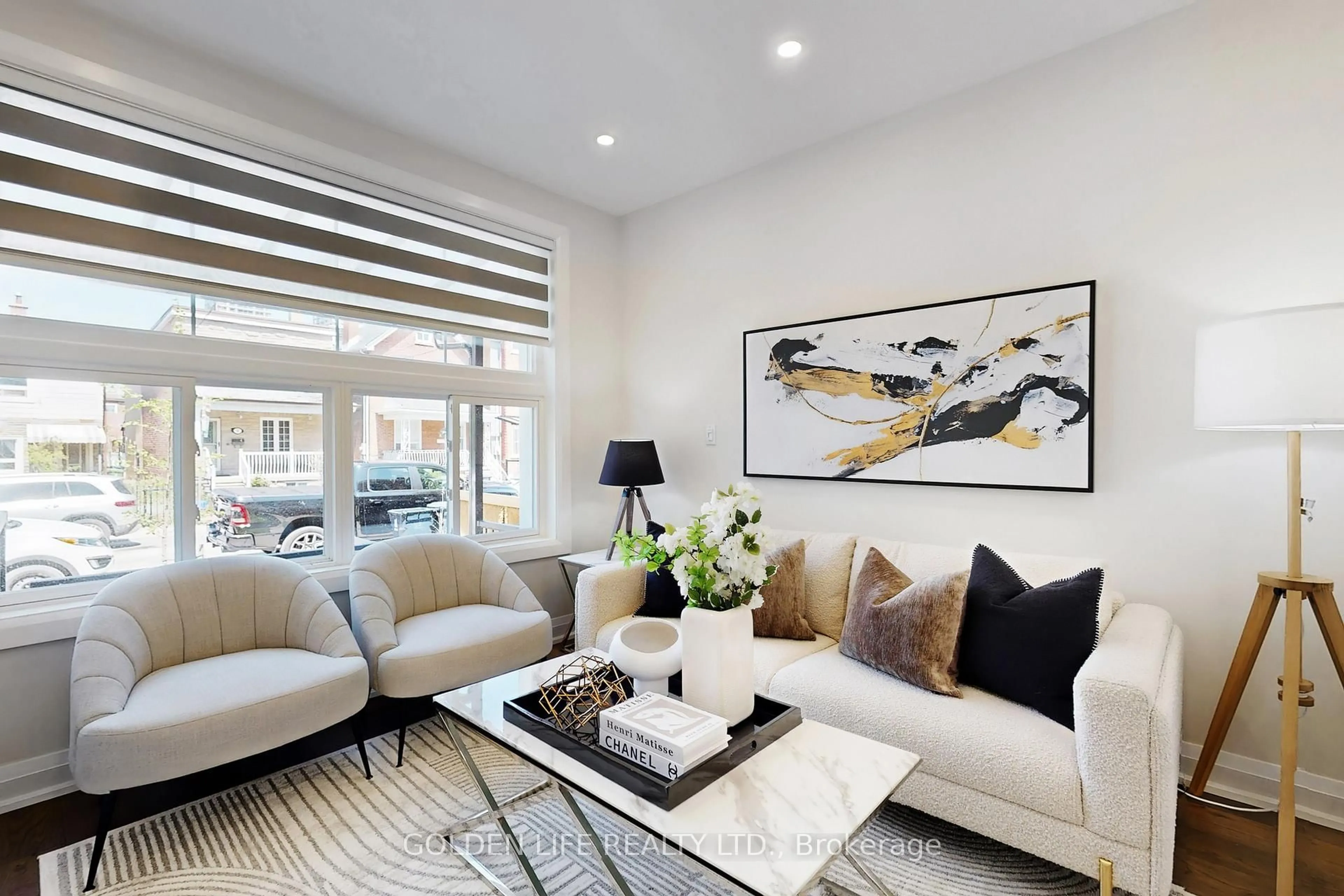 Living room with furniture, unknown for 9 Cobourg Ave, Toronto Ontario M6H 1H7