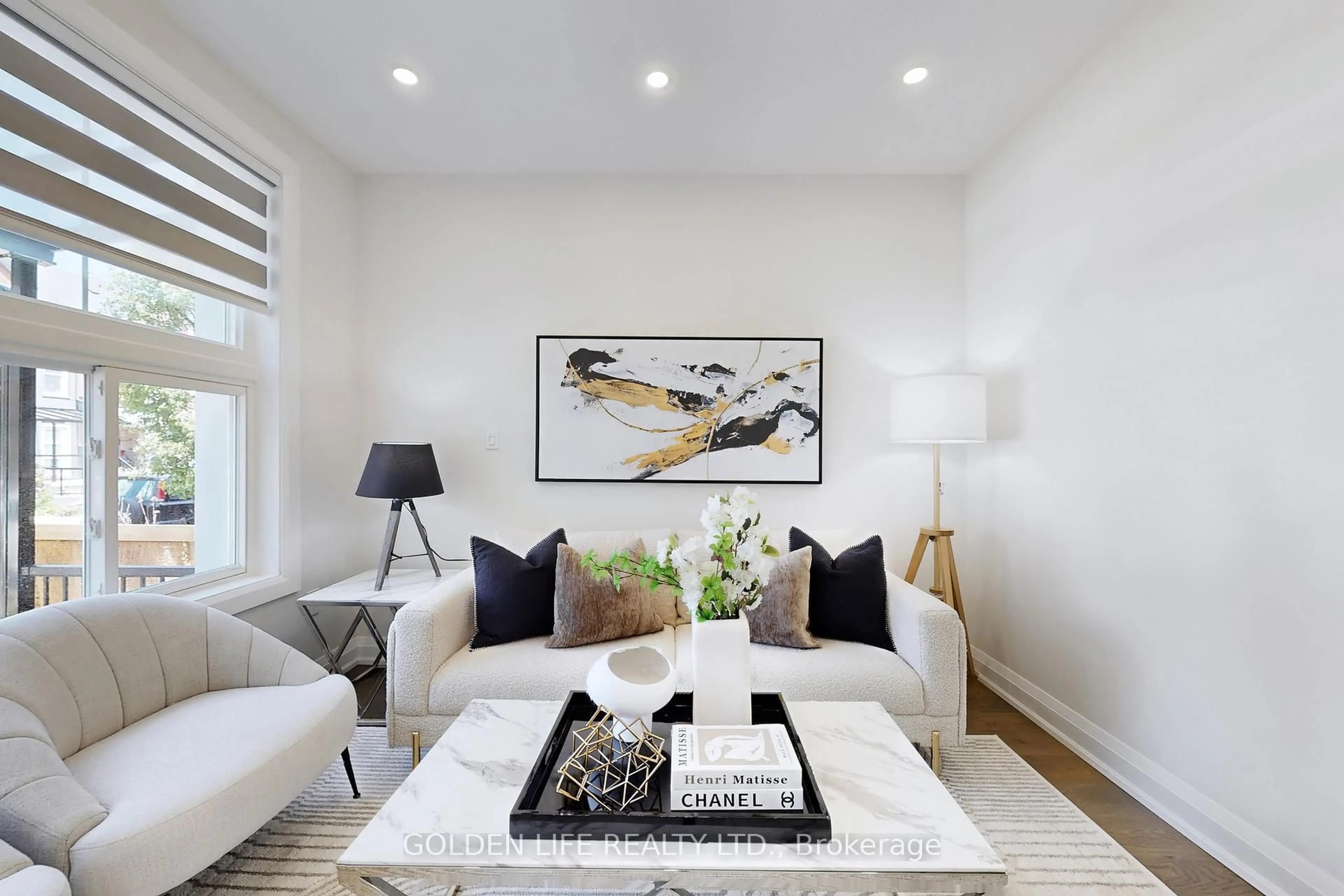Living room with furniture, unknown for 9 Cobourg Ave, Toronto Ontario M6H 1H7