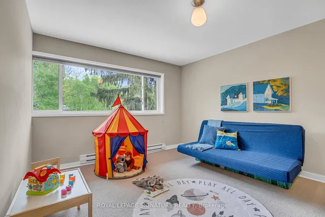 Additional property image - 8 Silverdale Cres