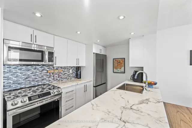 Additional property image - 725 King St Unit 1011