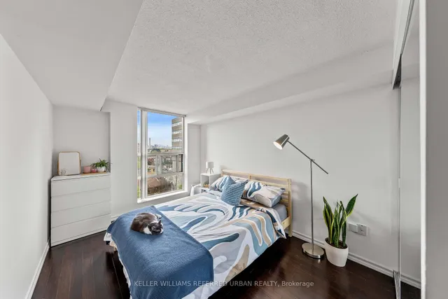 Additional property image - 725 King St Unit 1011