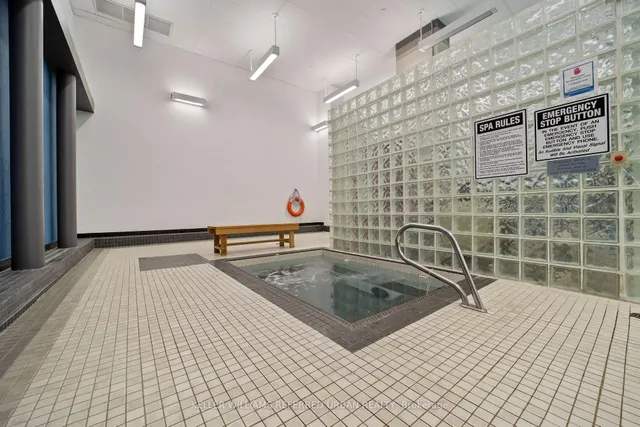 Additional property image - 725 King St Unit 1011