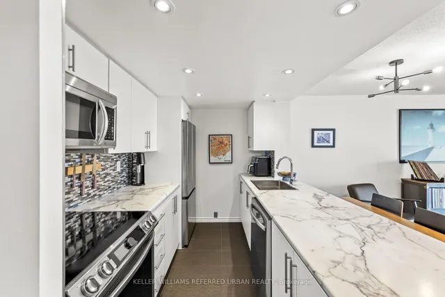 Additional property image - 725 King St Unit 1011