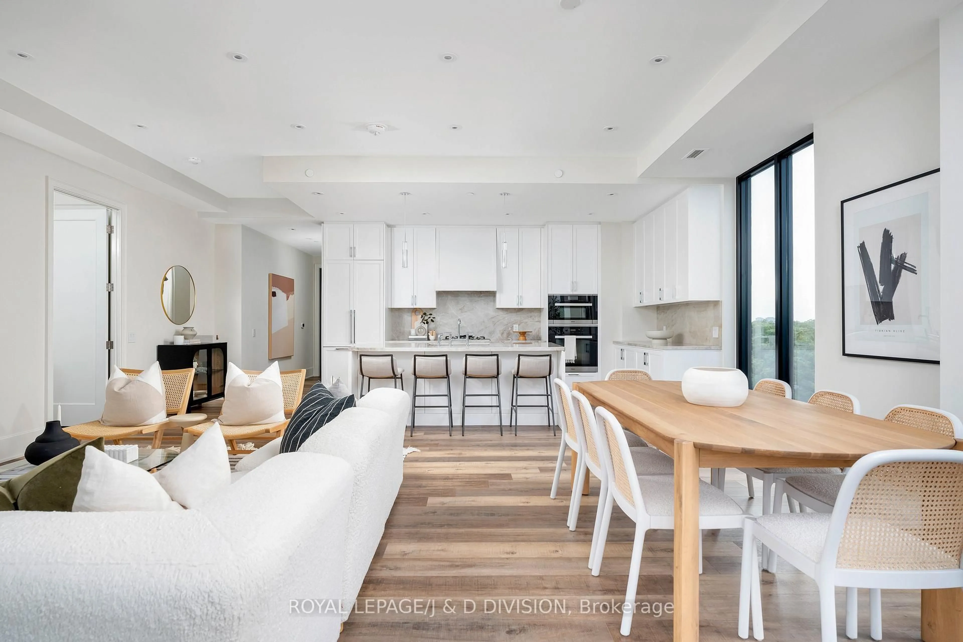 Open concept kitchen, unknown for 1 Strathgowan Ave #801, Toronto Ontario M4N 0B3